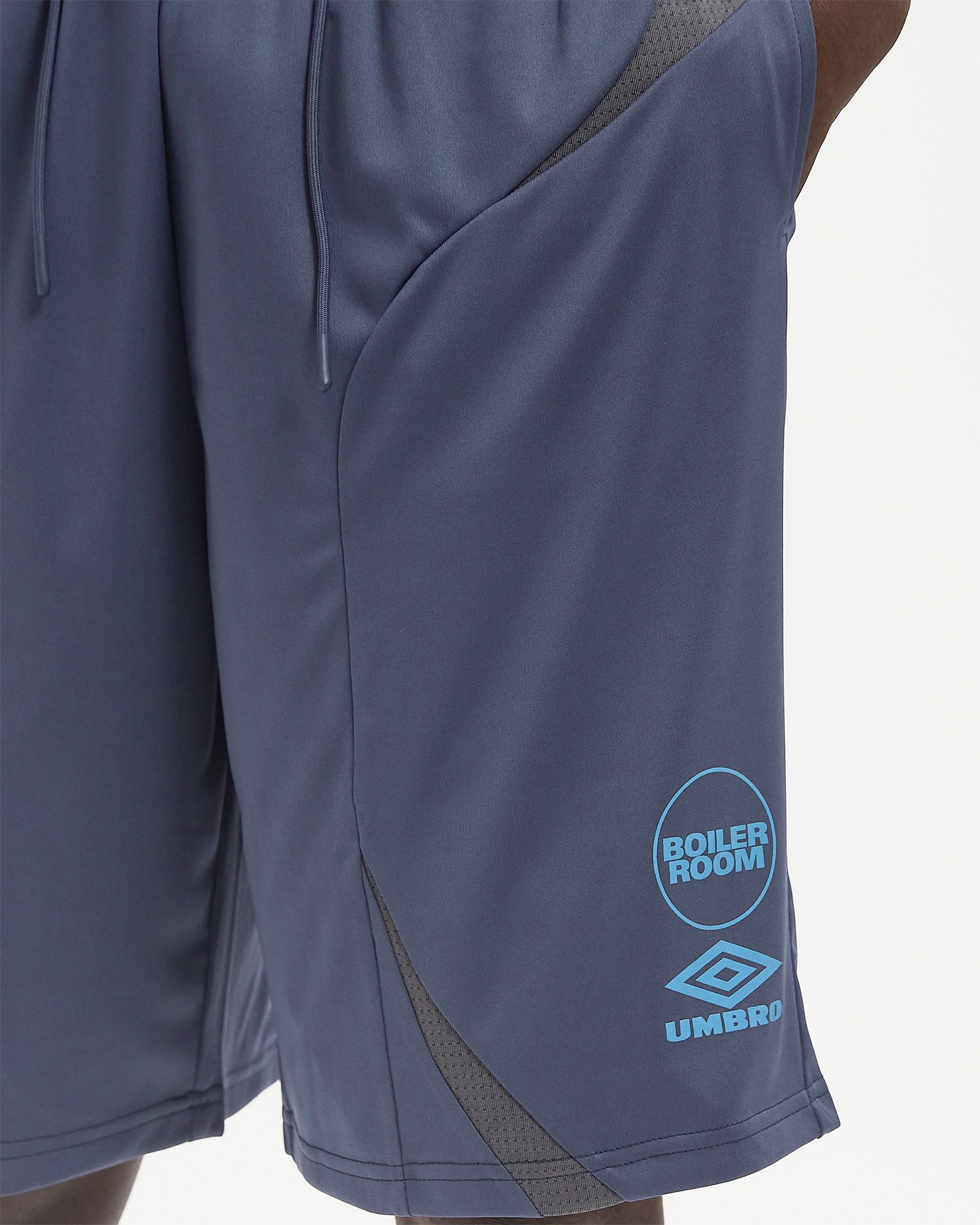 X UMBRO FOOTBALL SHORT