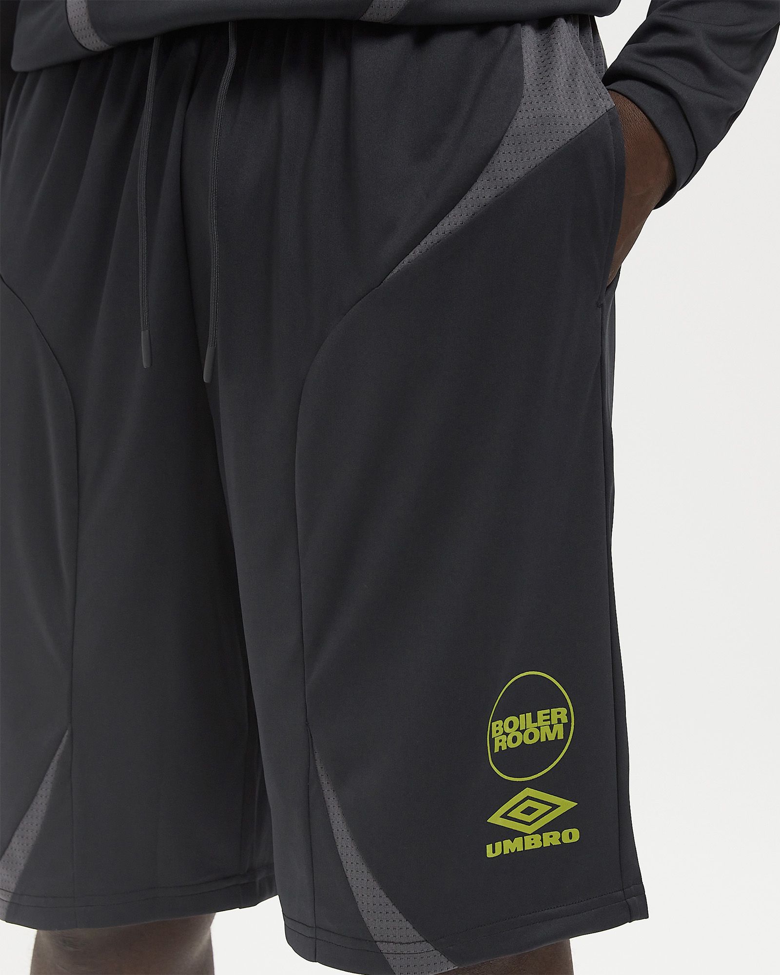 X UMBRO FOOTBALL SHORT