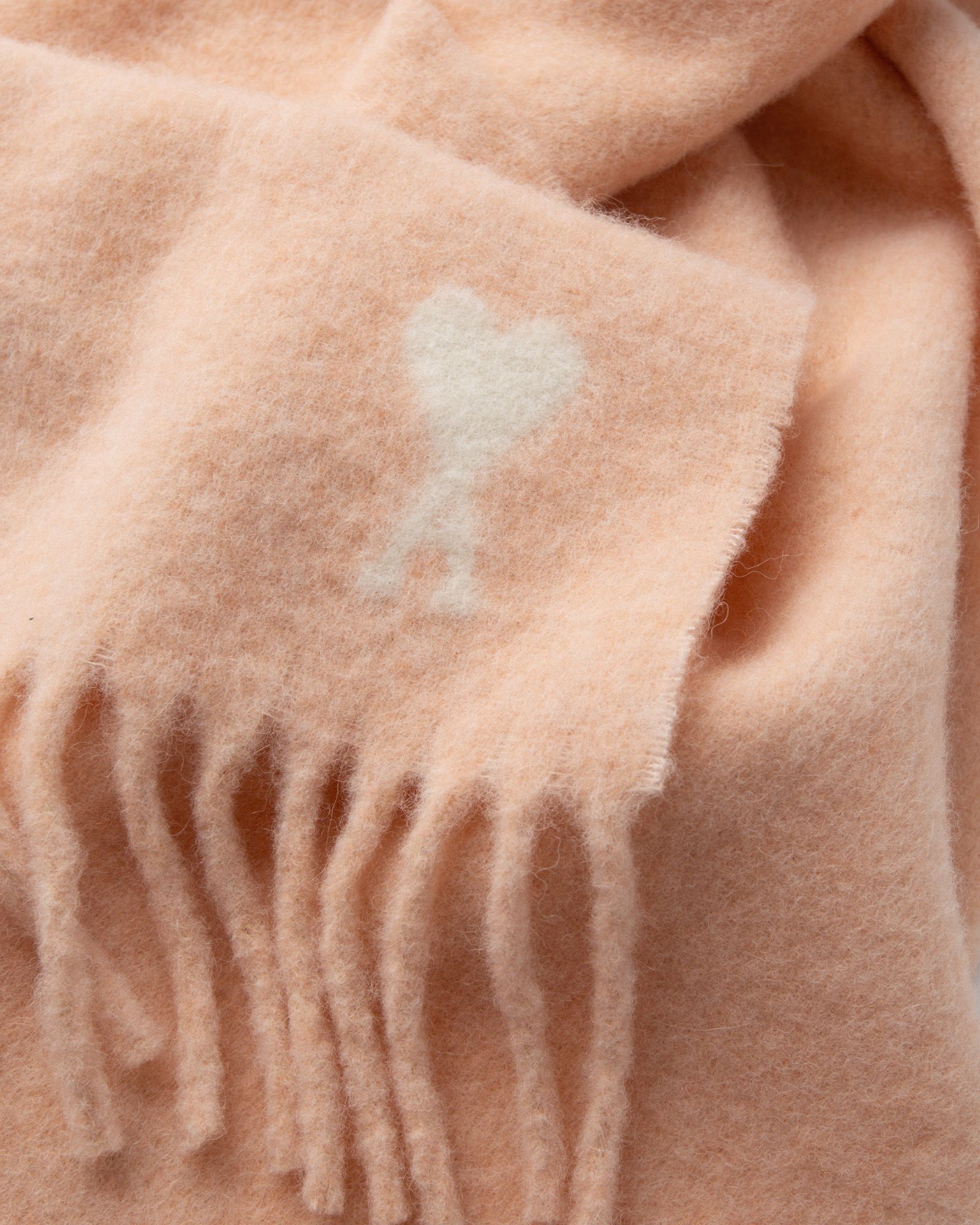 AMI DE COEUR ECRU SCARF