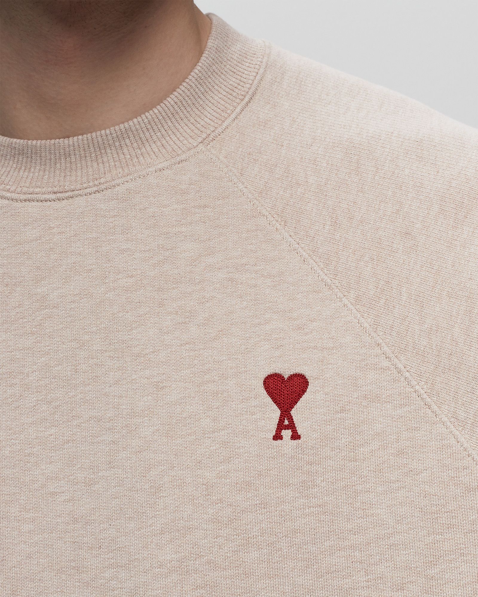 AMI Paris SWEATSHIRT AMI DE COEUR Beige | BSTN Store