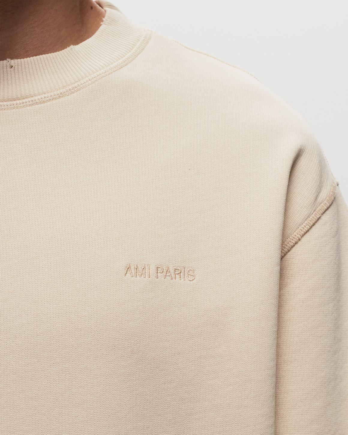 AMI｜CREWNECKS (USW016 JE0052 679) Sweater AMI Fade Out Logo Crewneck USW016-JE0052-679 | FLEXDOG