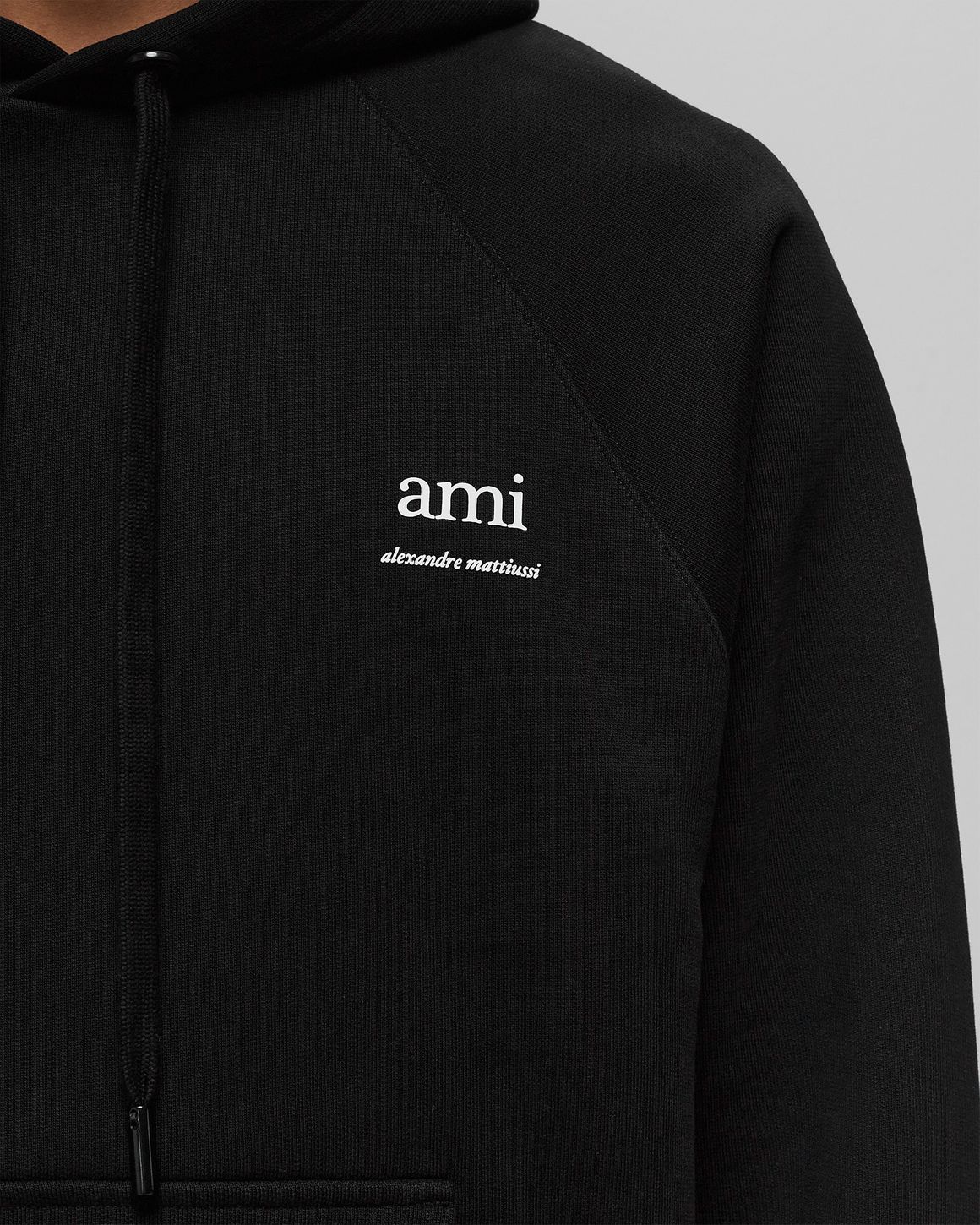 AMI｜HOODIES/SWEATS (USW224 747 001) AMI Paris HOODIE AMI AM Black | BSTN Store