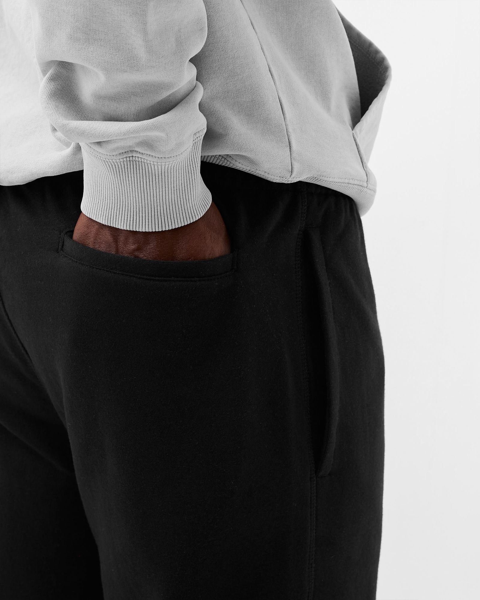 NB ESSENTIALS SWEATPANTS