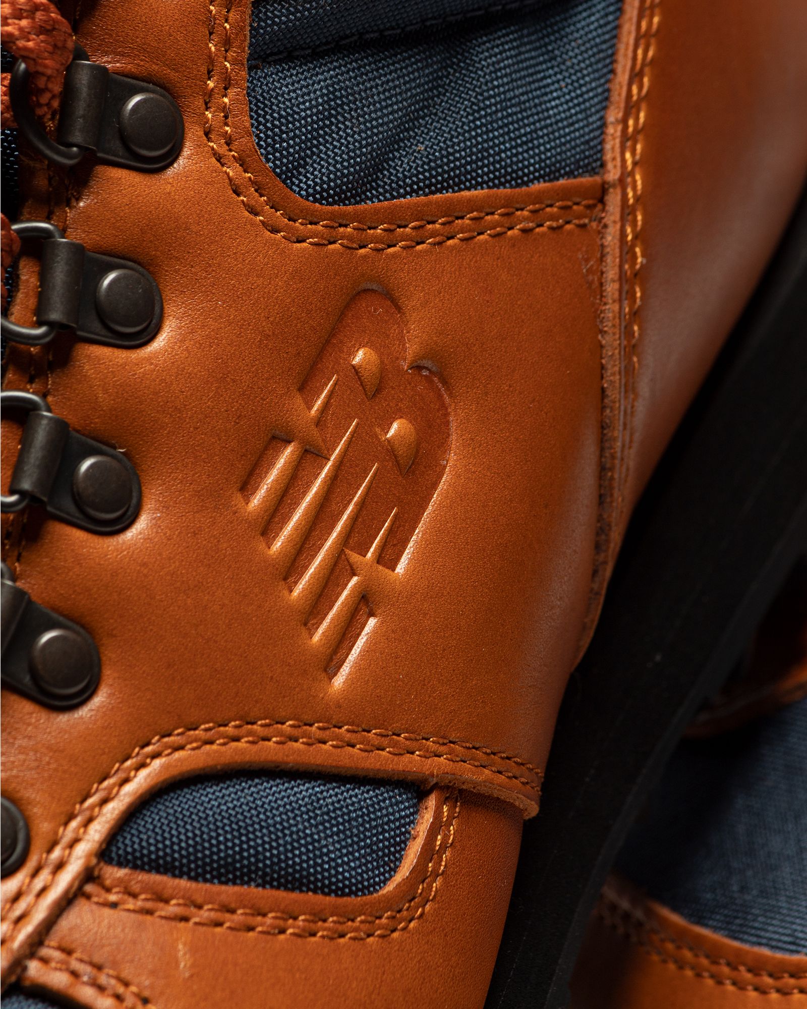 RAINIER 'GLAZED GINGER'