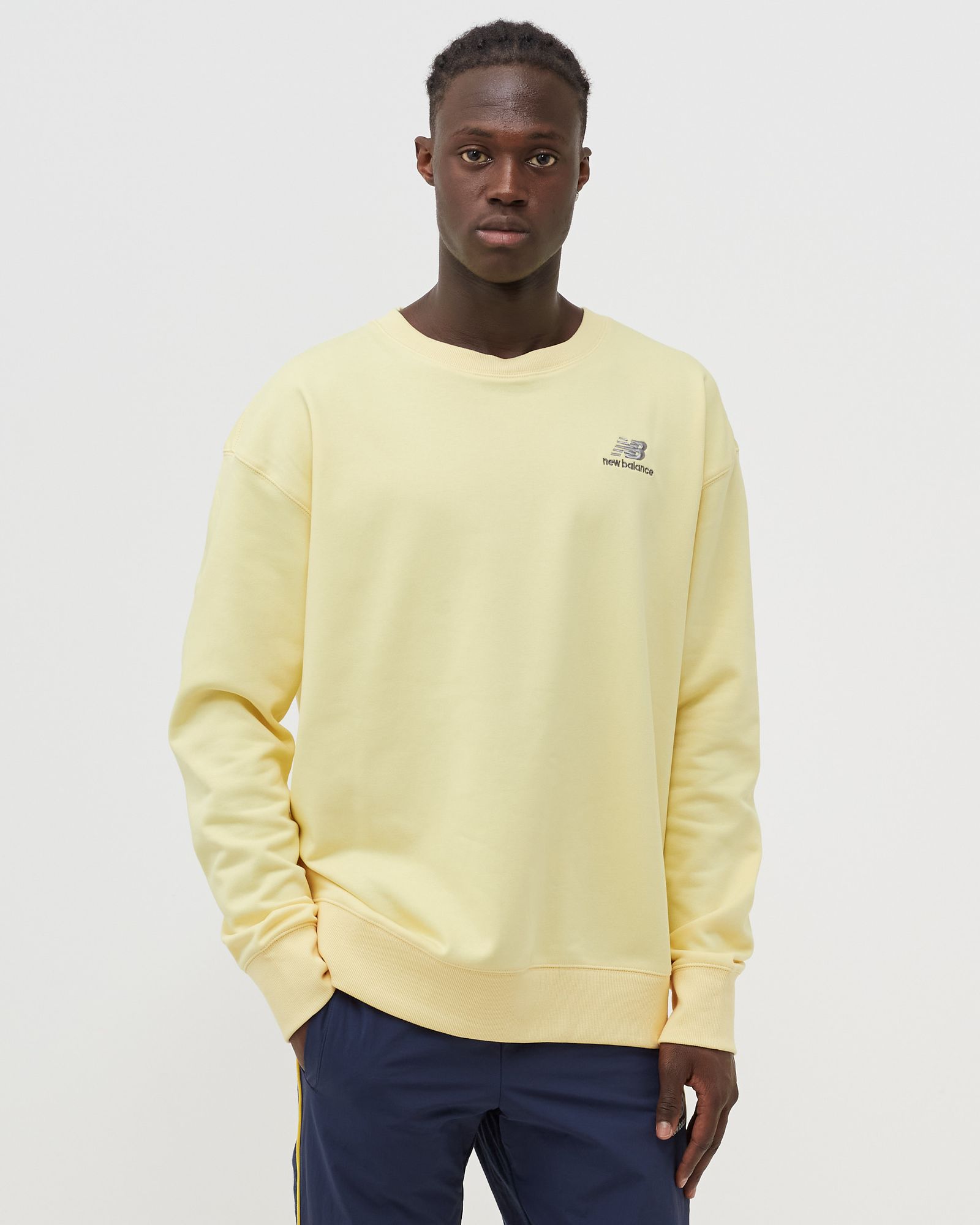 Essentials Uni-ssentials Crew