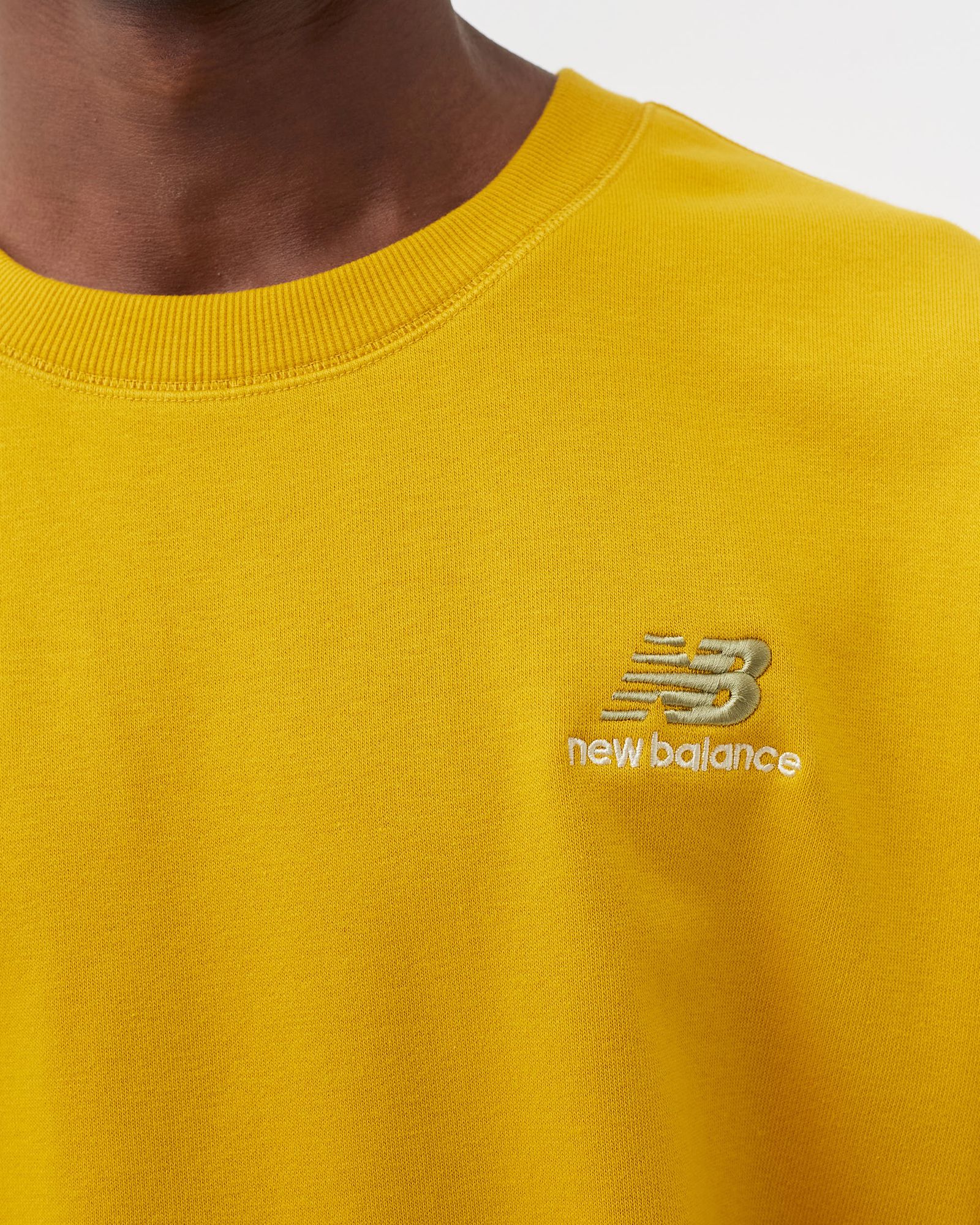 ESSENTIALS CREWNECK SWEATSHIRT