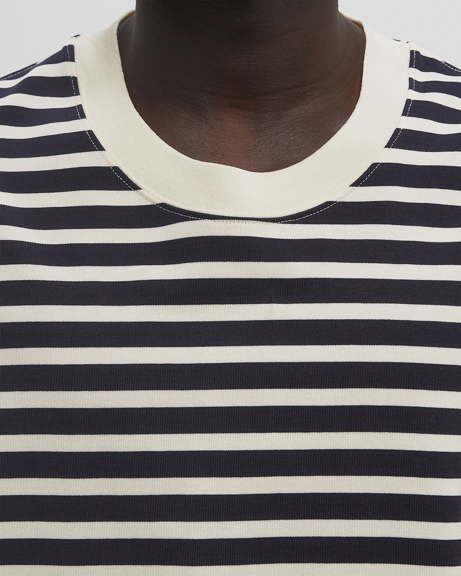 OVERSIZED LOOSE STRIPED TEE