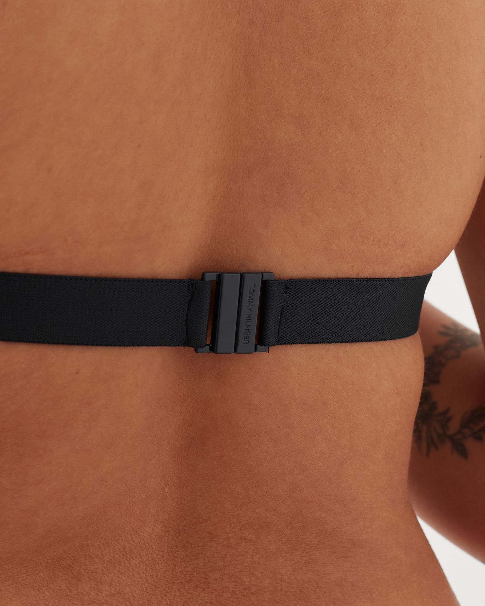 WMNS TRIANGLE FIXED Bikini Top