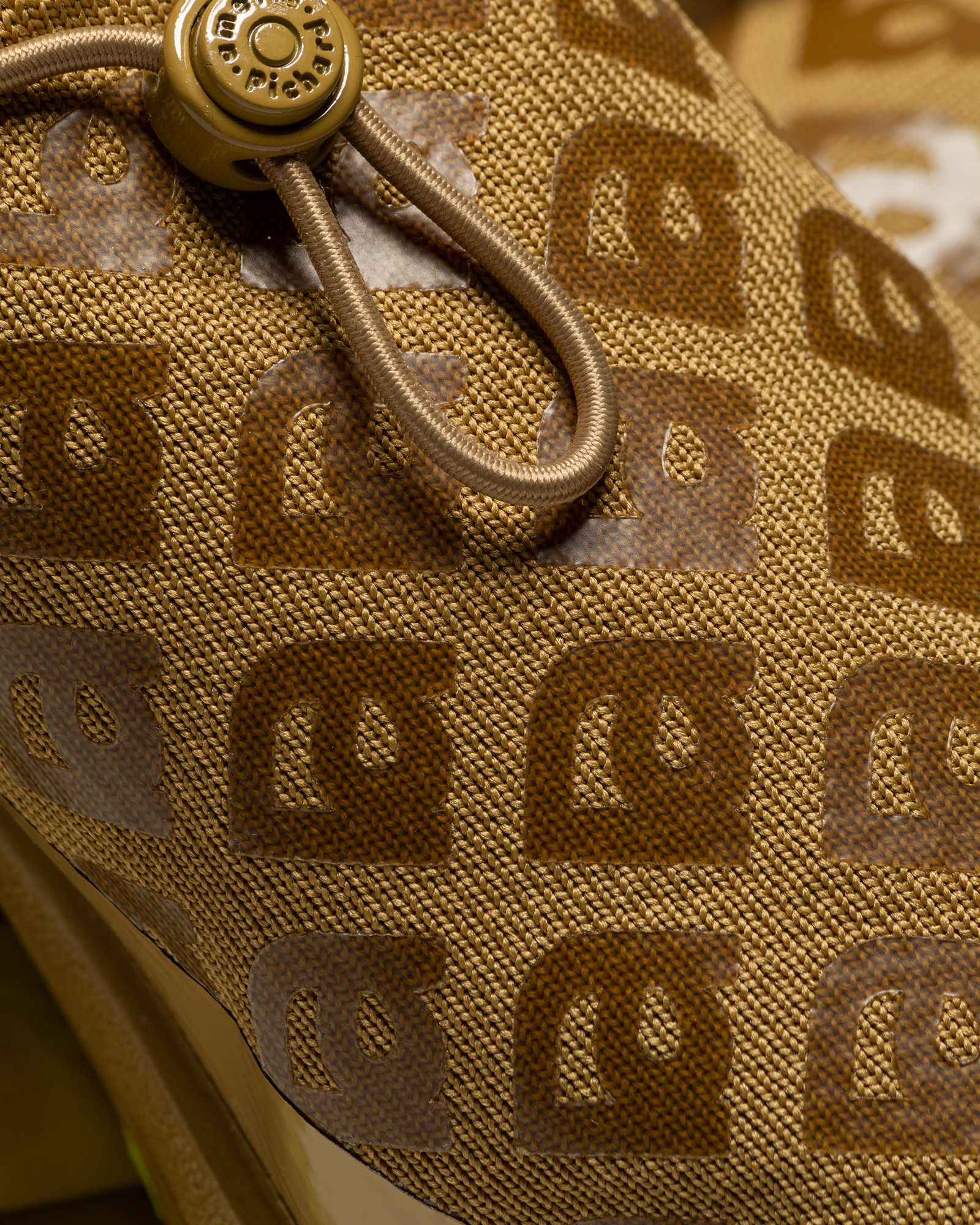 VEJA X AMELIE PICHARD V-KNIT