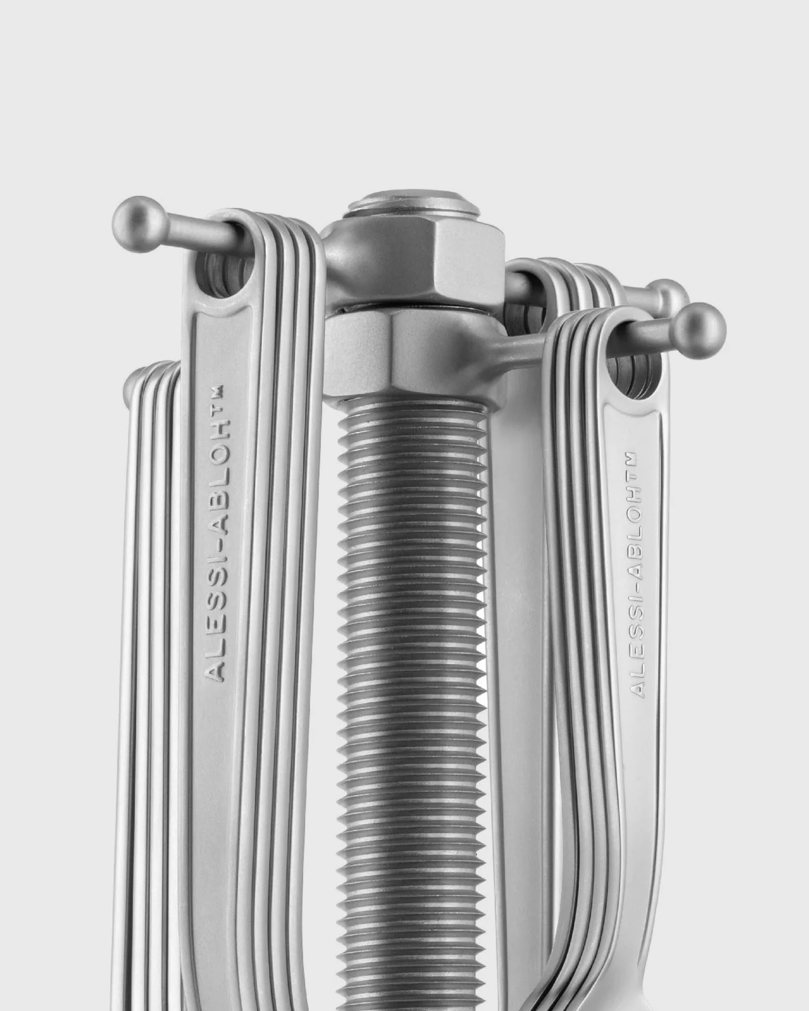 CONVERSATIONAL OBJECTS CUTLERY SET 16 PIECES by Virgil Abloh