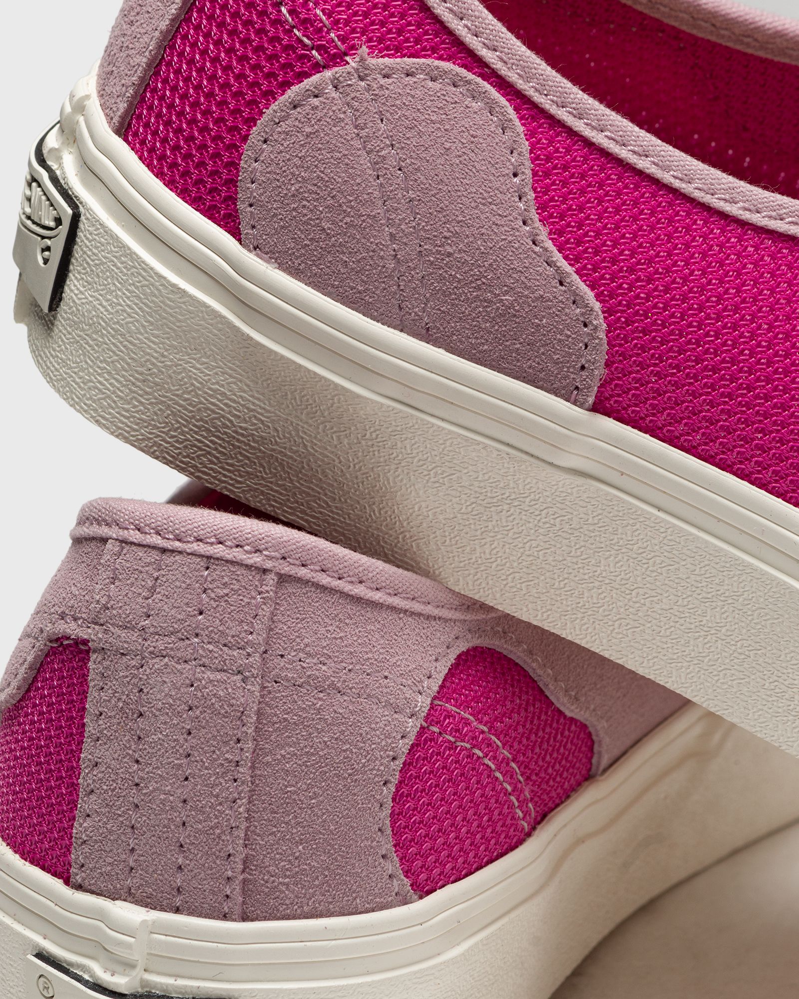 UA Authentic VR3 PW LX