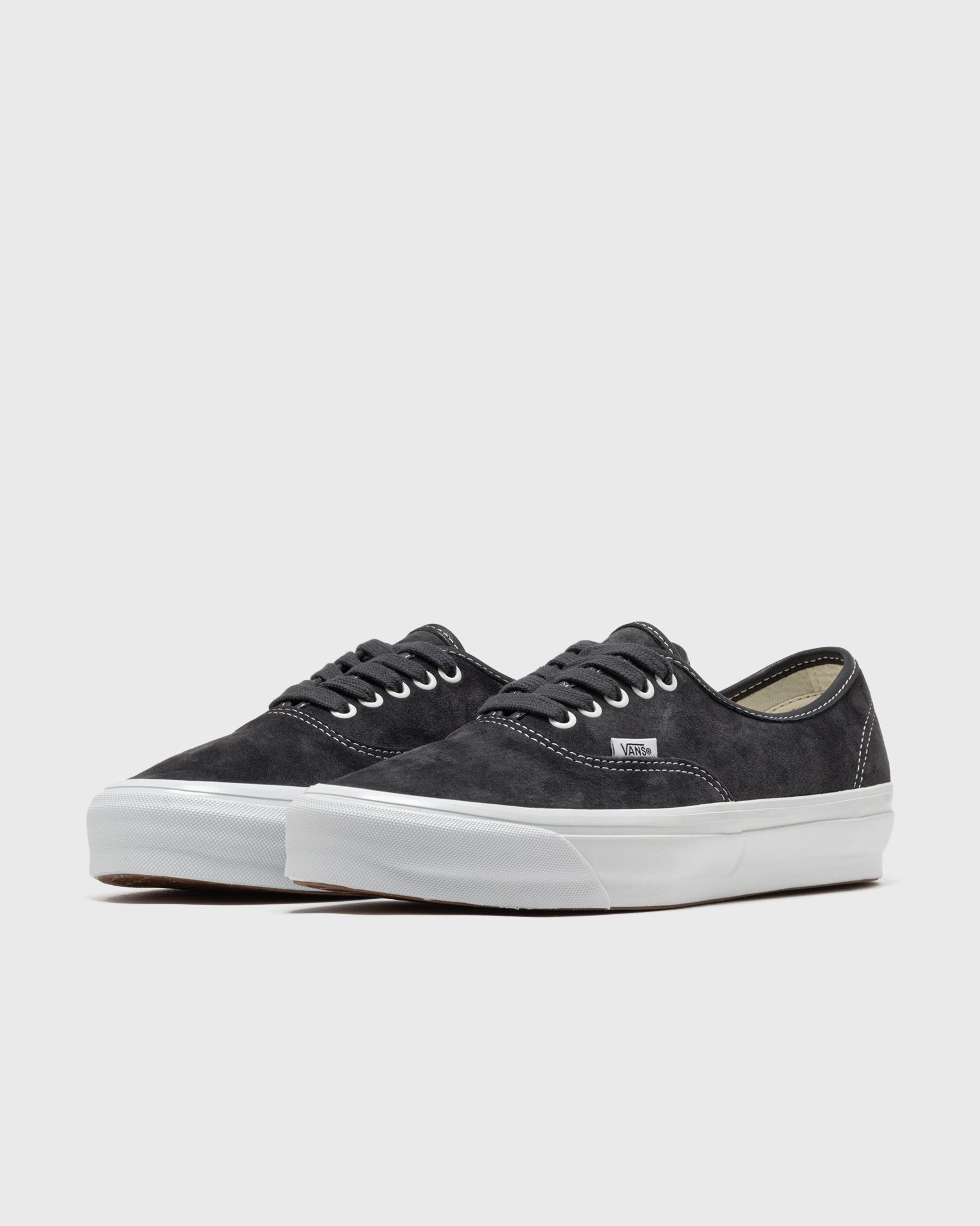 LX Authentic 44 PIG SUEDE