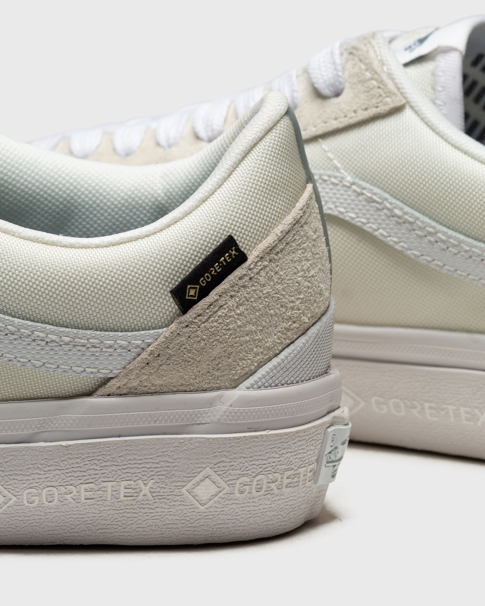 UA Old Skool GTX VLT LX