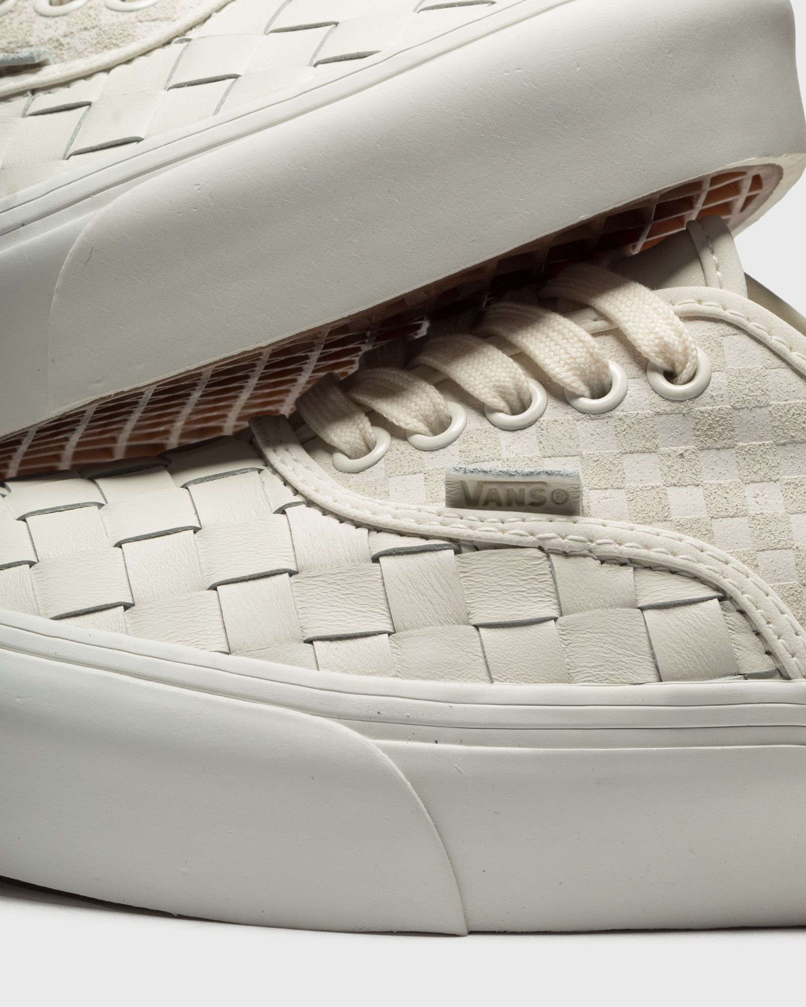 UA Authentic Platform 2.0 Woven