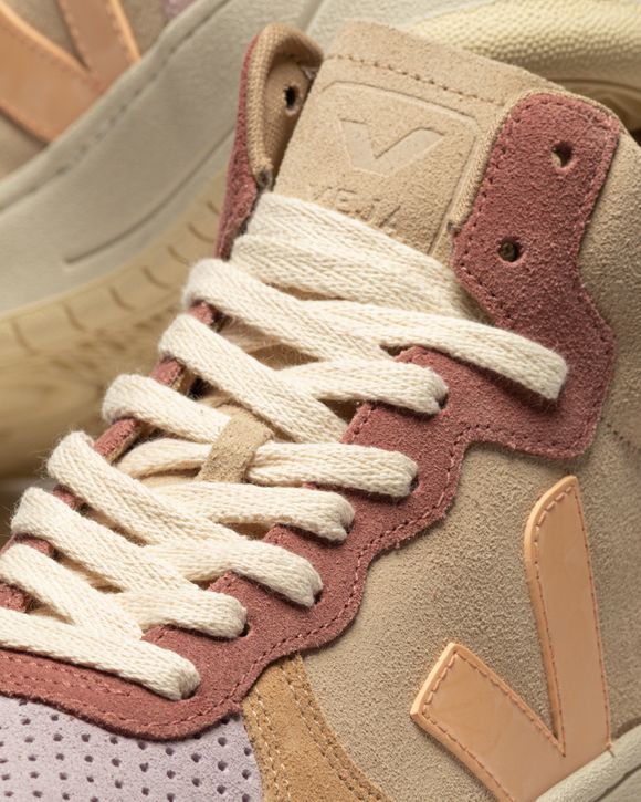 WMNS V-15 SUEDE