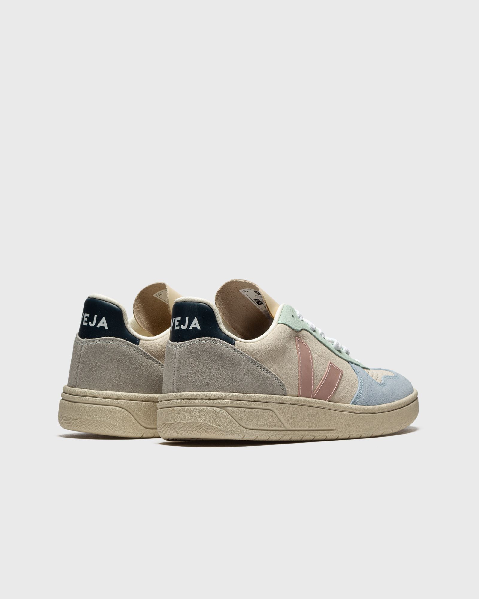 WMNS V-10 SUEDE