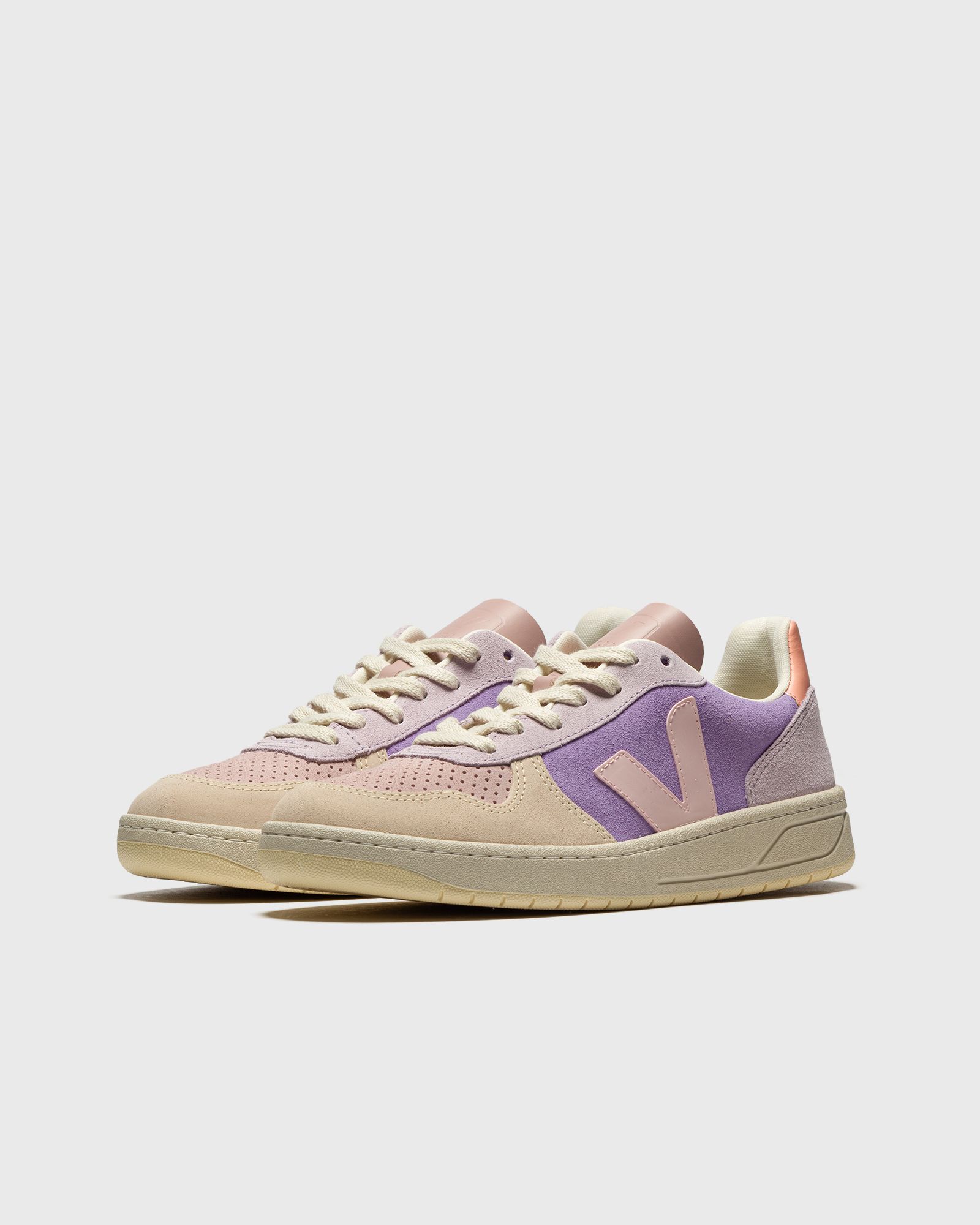WMNS V-10 SUEDE