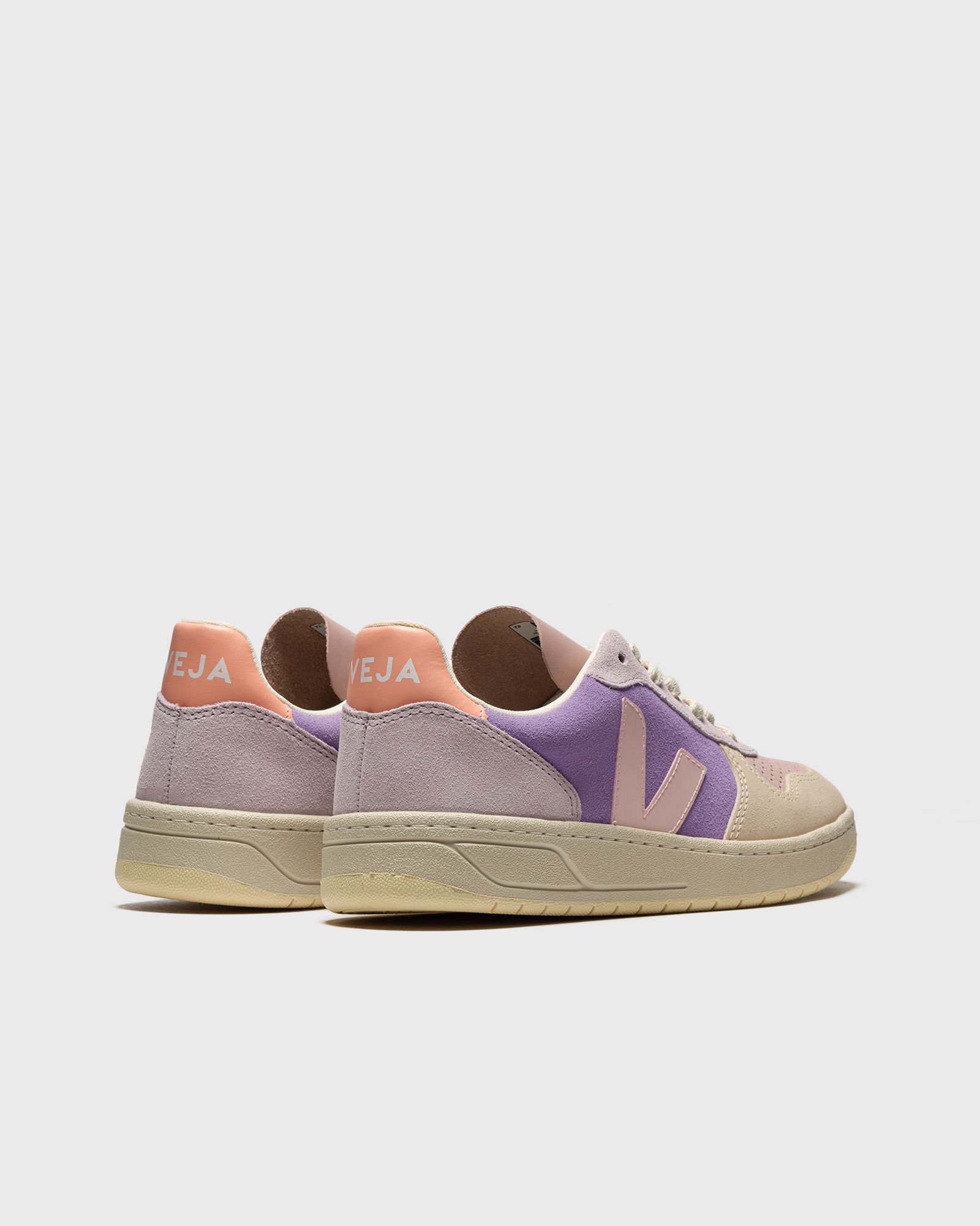 WMNS V-10 SUEDE