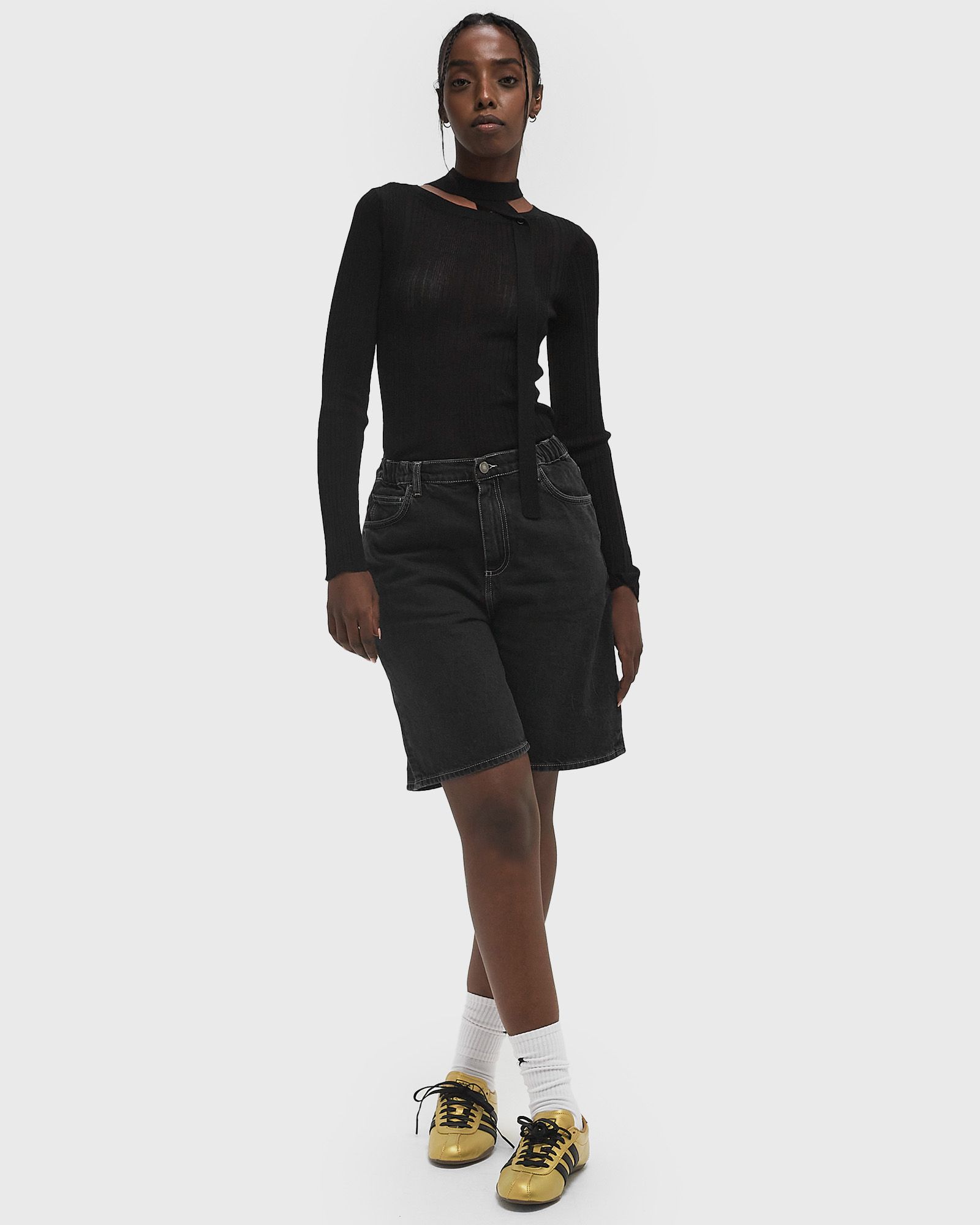 ADJUSTABLE TIE KNIT TOP