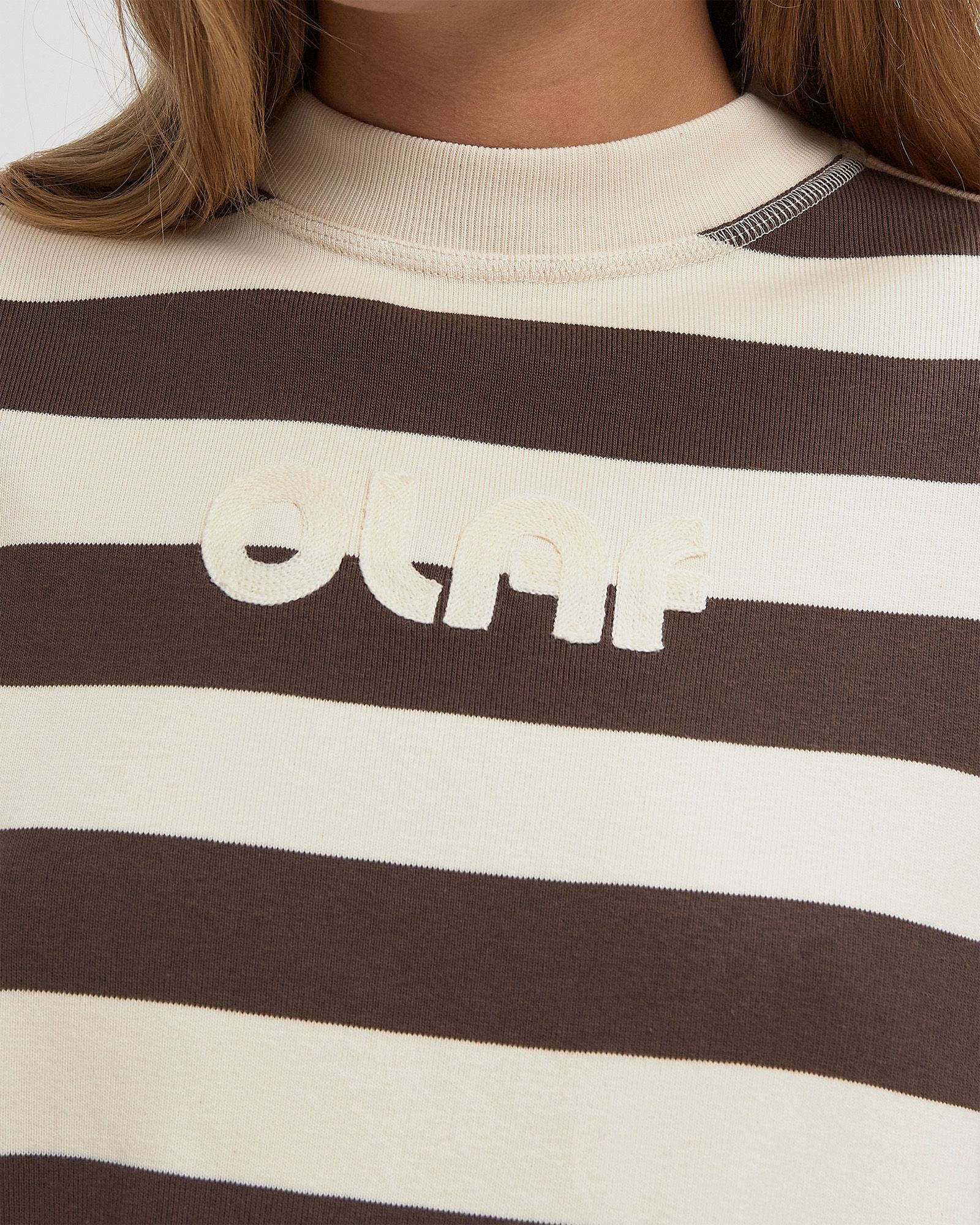 STRIPED RIB RETRO LOGO CREWNECK