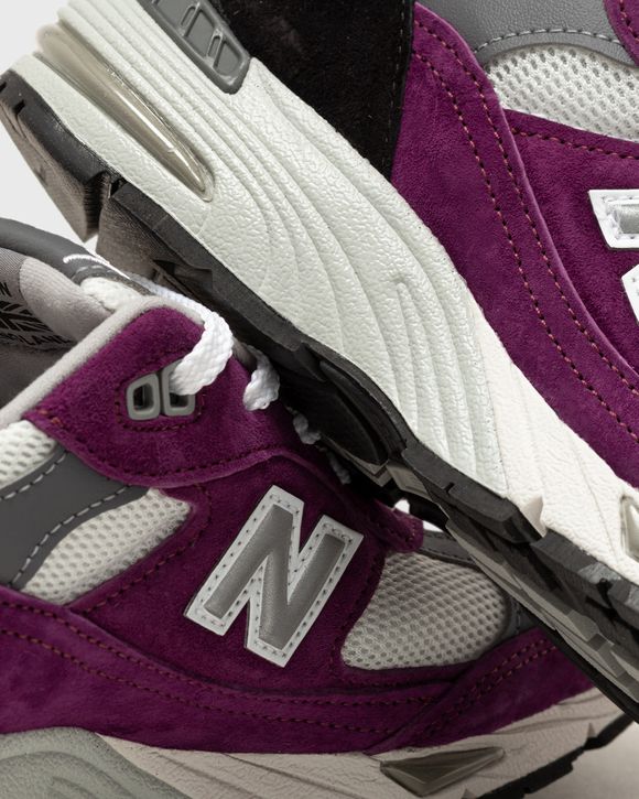 New Balance 991v1 Made in UK Black/Purple | BSTN Store