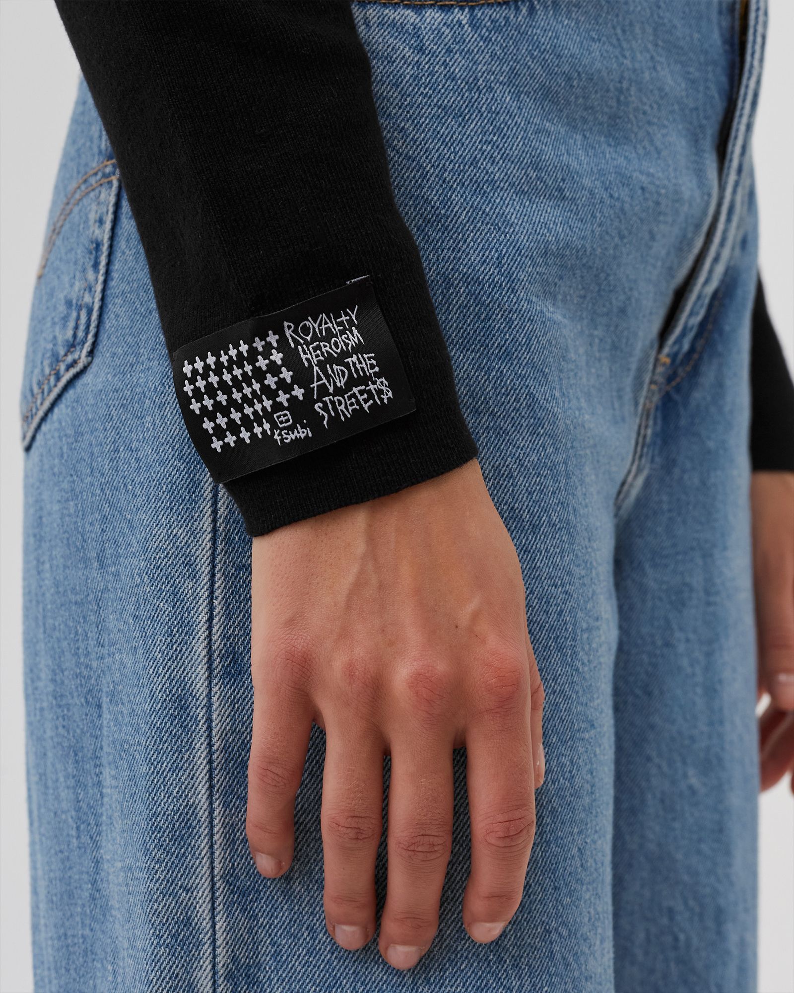 WMNS shrunken cardi black emblazed