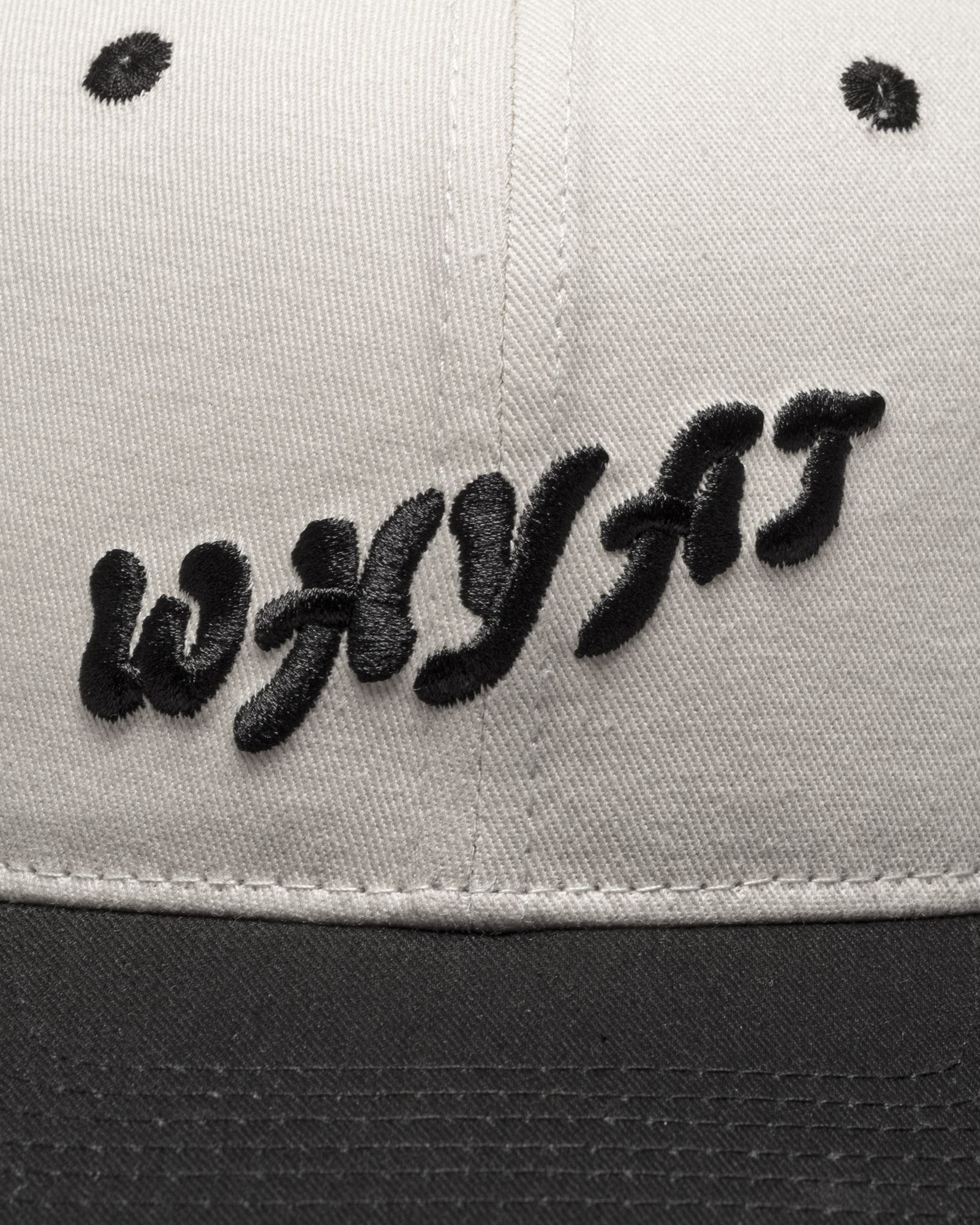 LOGO CAP