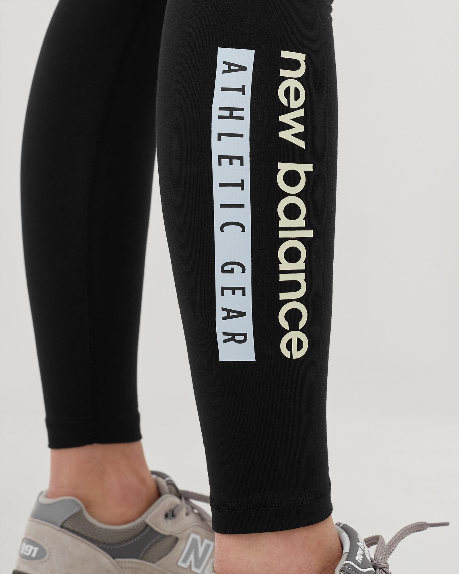 ESSENTIALS FIELD DAY LEGGINGS