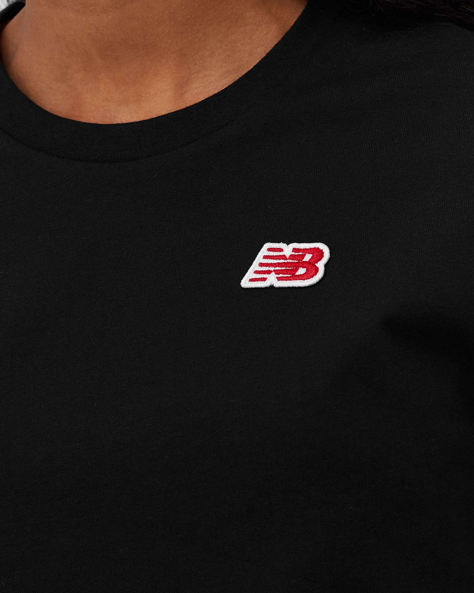 ESSENTIALS SMALL PACK TEE