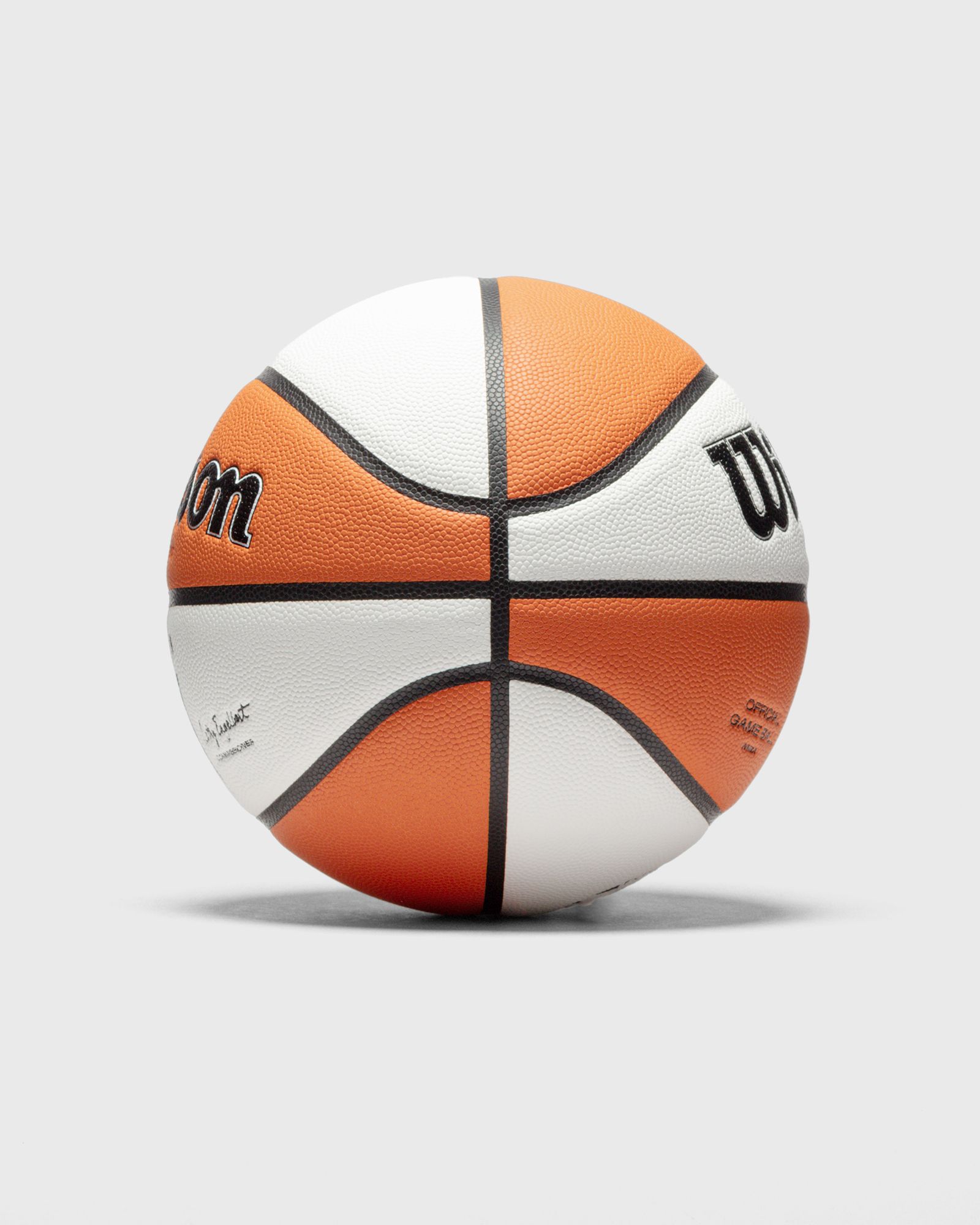 WNBA OFFICIAL GAME BALL RETAIL SIZE 6