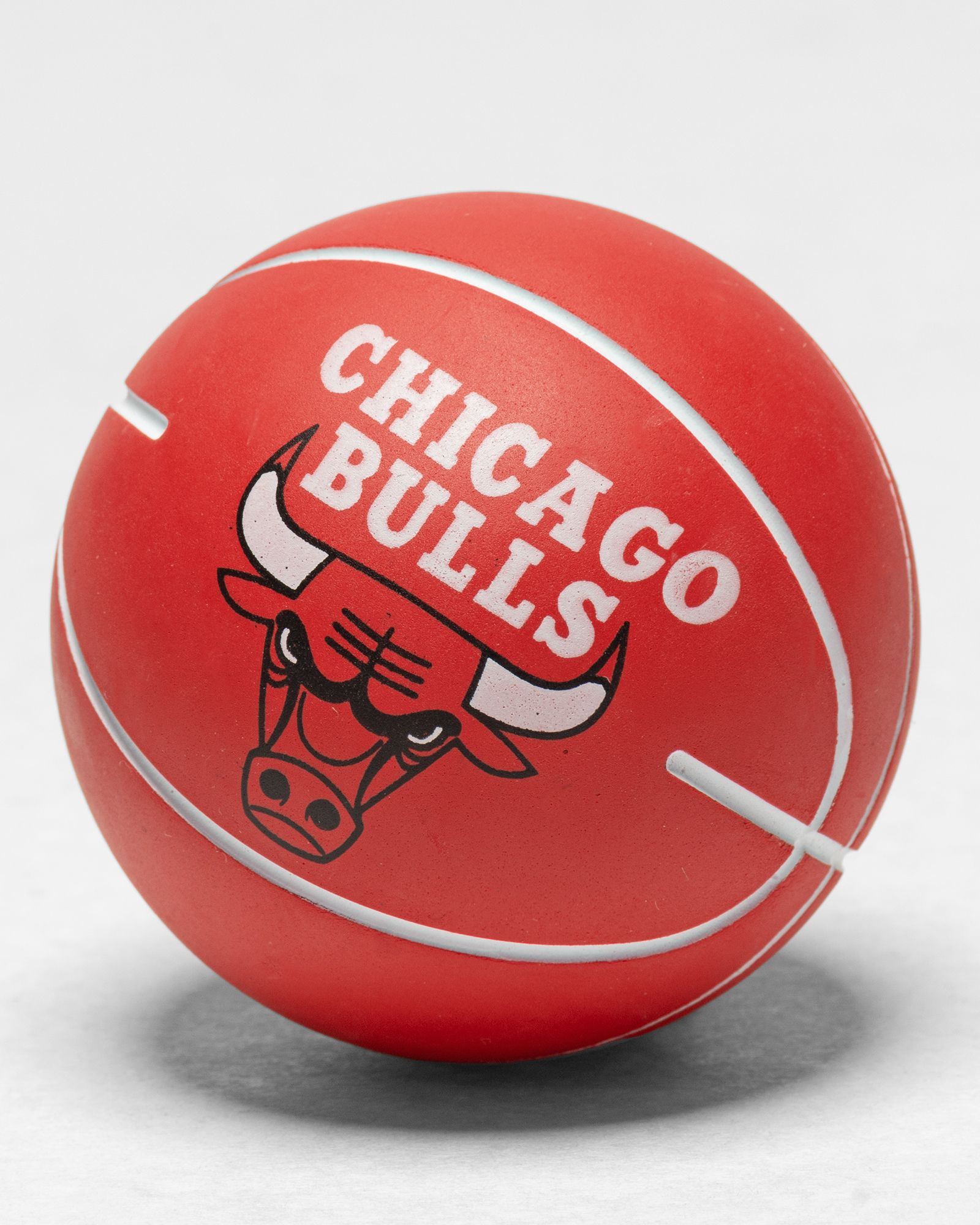 MINI NBA DRIBBLER BASKETBALL CHICAGO BULLS