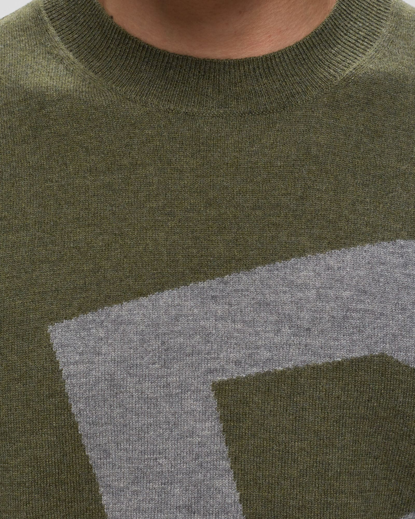 pull logo all over h