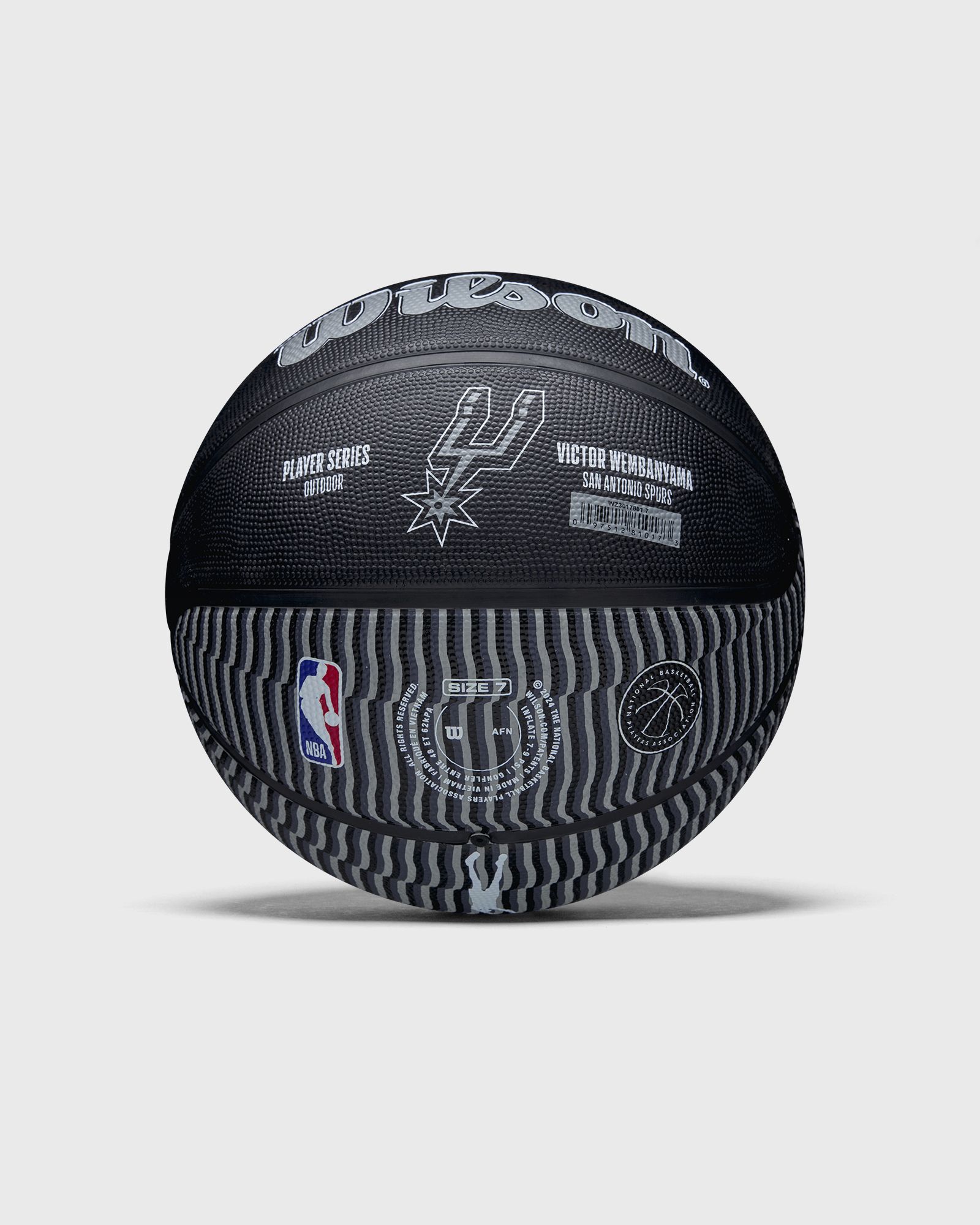 NBA PLAYER ICON OUTDOOR BASKETBALL VICTOR SIZE 7