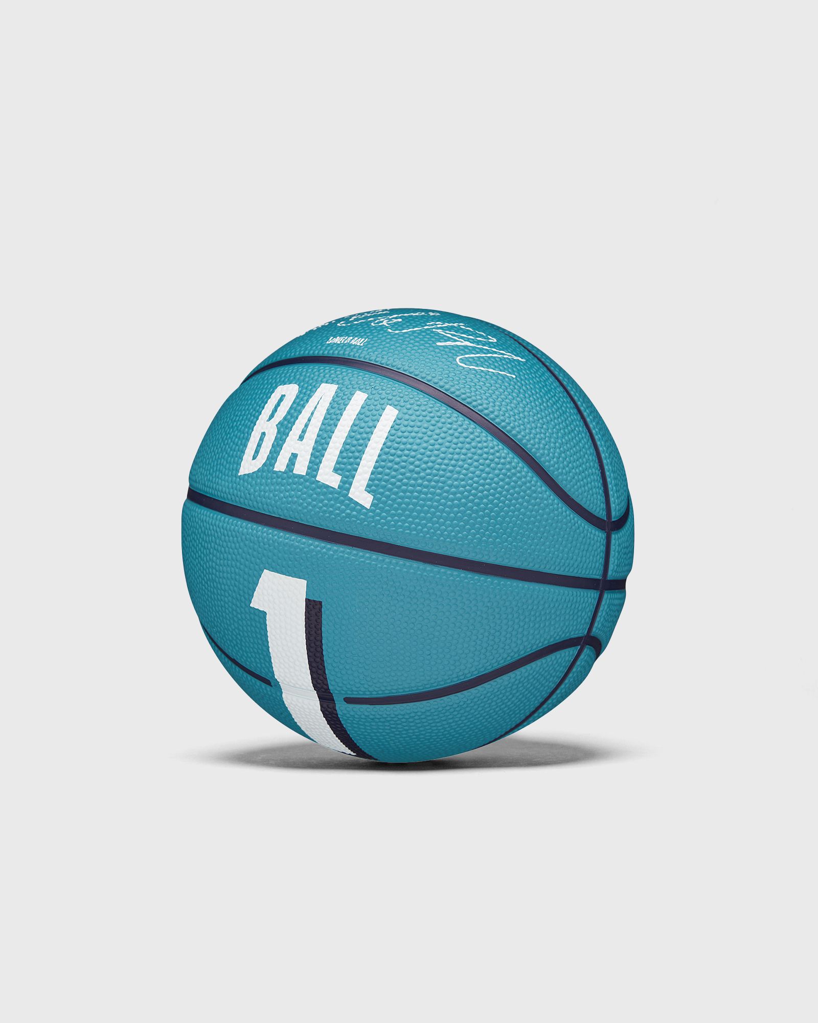 NBA PLAYER ICON MINI BASKETBALL LAMELO SIZE 3
