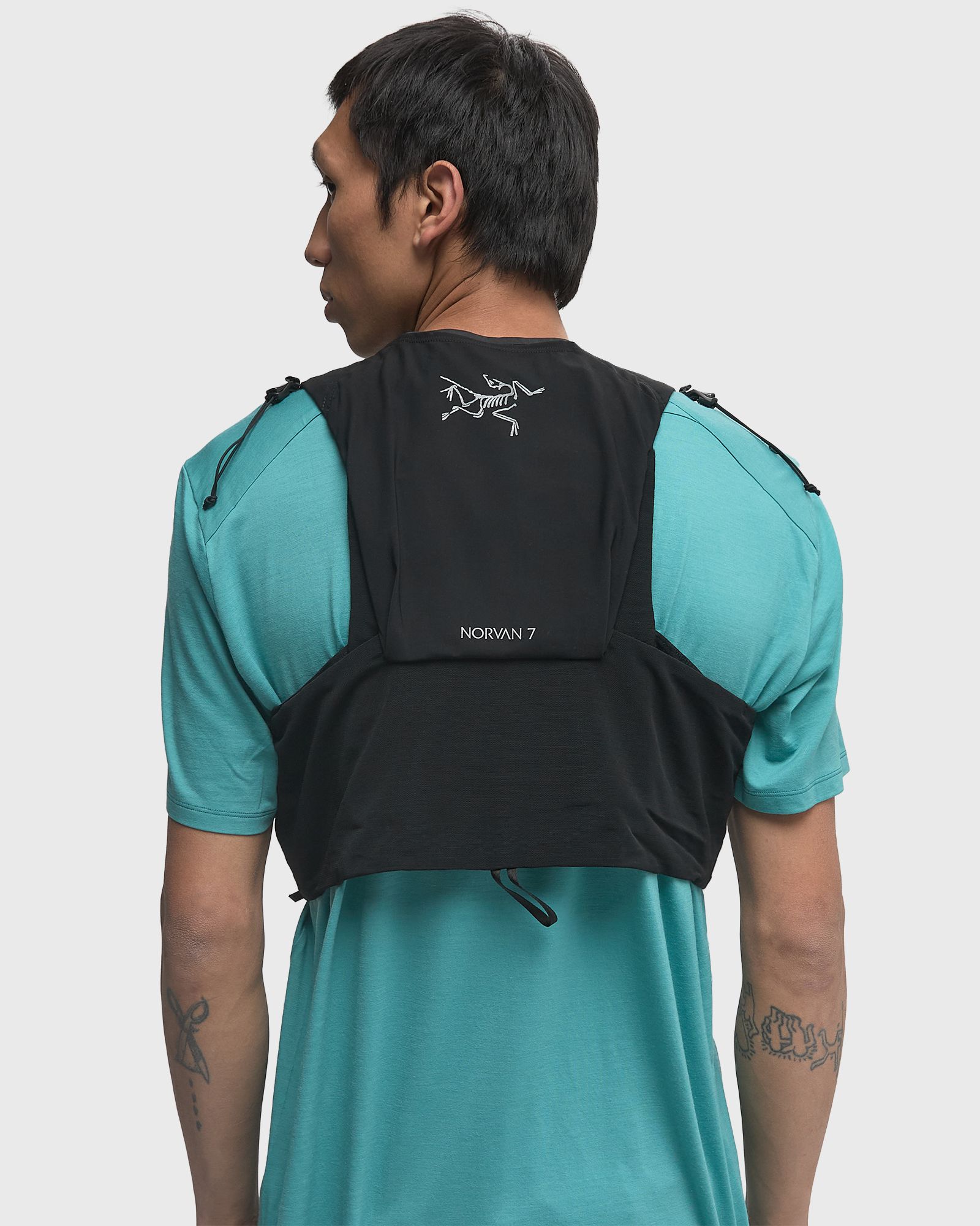 トップス norvan7 vest ARC'TERYX Arc´teryx Norvan 7 Vest Black | BSTN Store