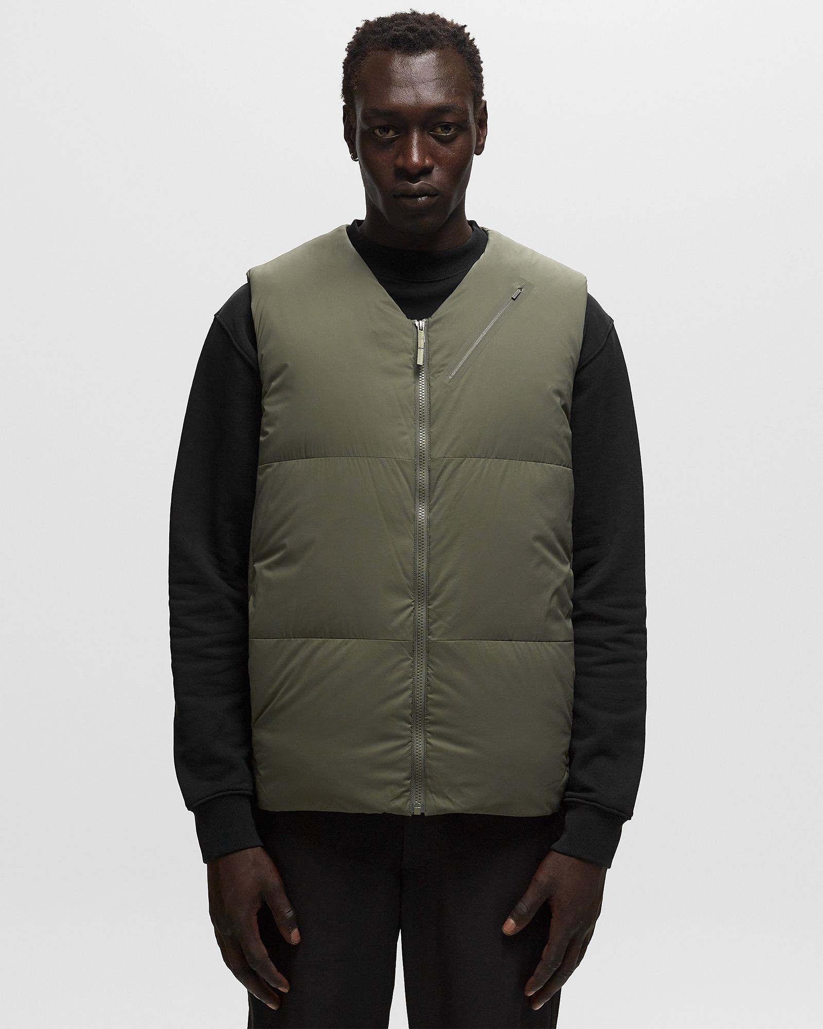 ジャケット・アウター ARC'TERYX VEILANCE Conduit Down Vest Black Veilance Conduit Down Vest | SVD