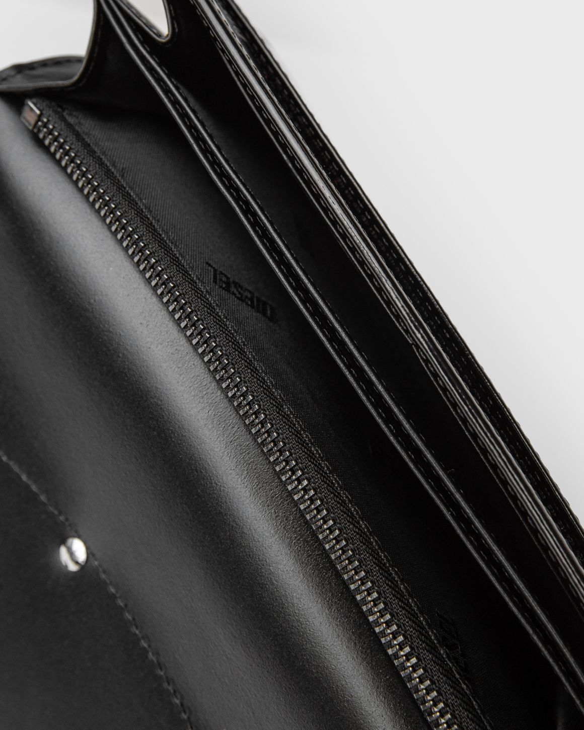 【DIESEL】1dr Wallet Strap Black '1DR' wallet with strap Diesel - SchaferandweinerShops