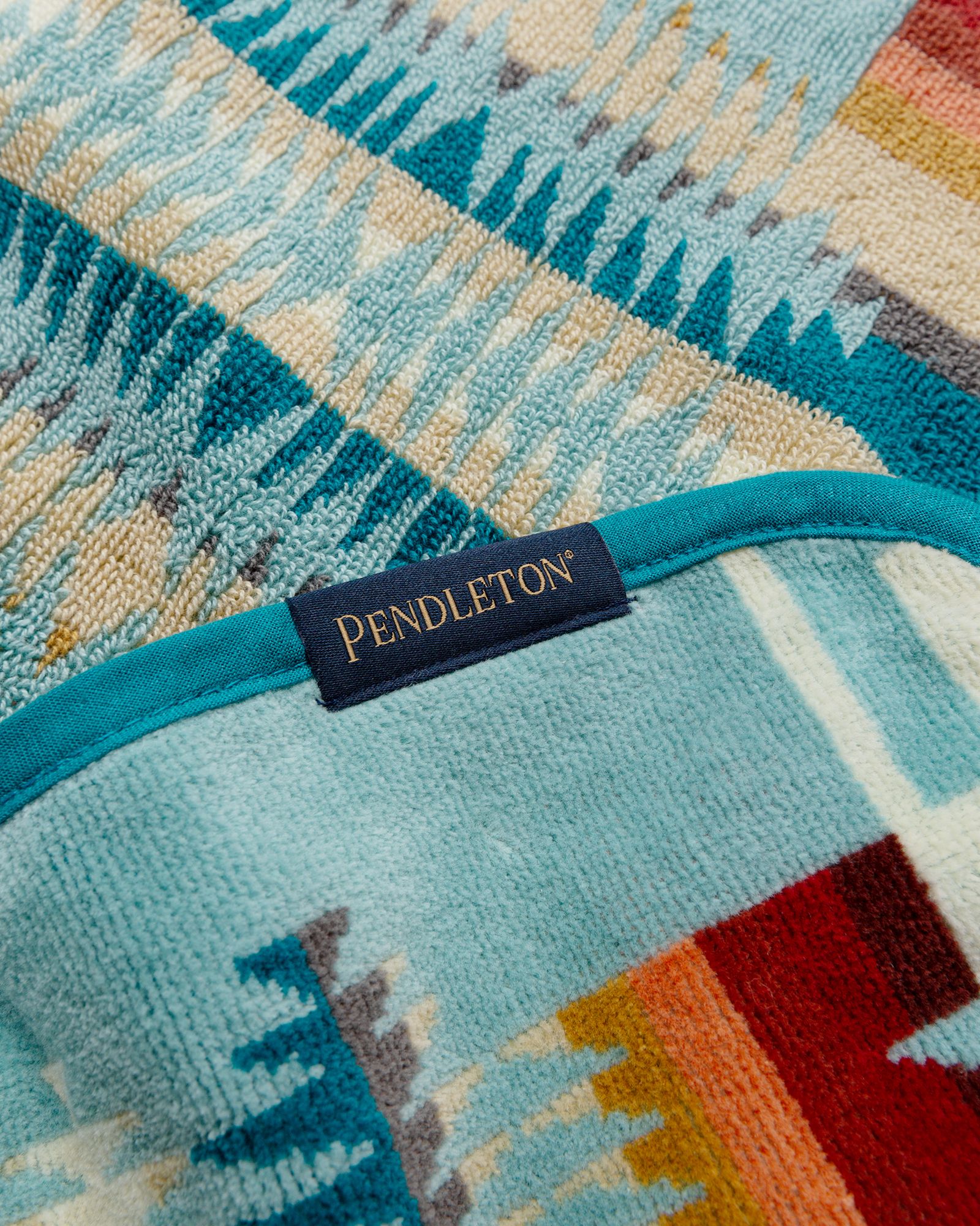 CHILD JACQUARD HOODED TOWEL