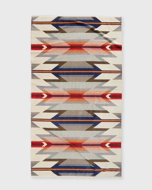 OVERSIZED JACQUARD SPA TOWEL - WYETH TRAIL