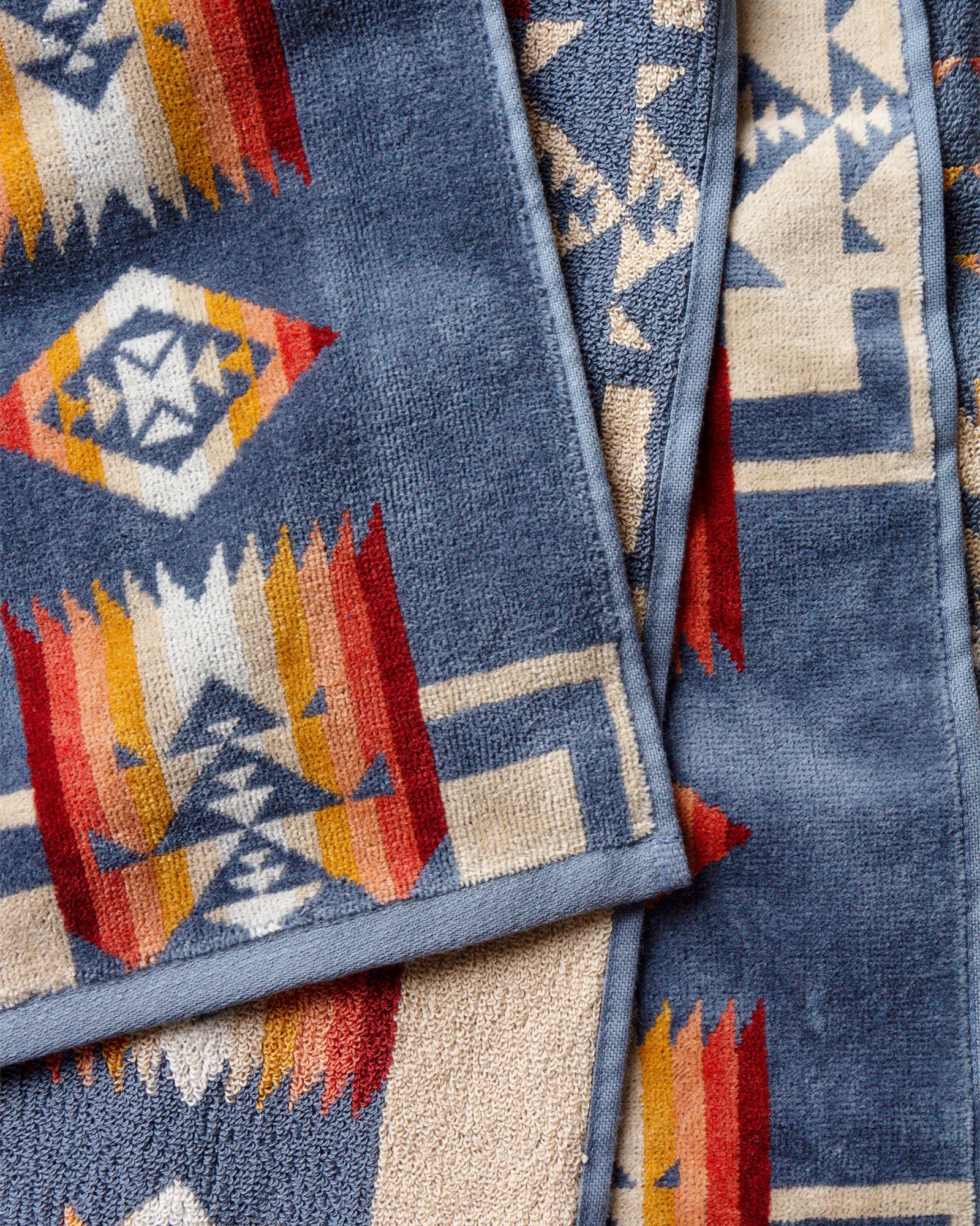 OVERSIZED JACQUARD SPA TOWEL