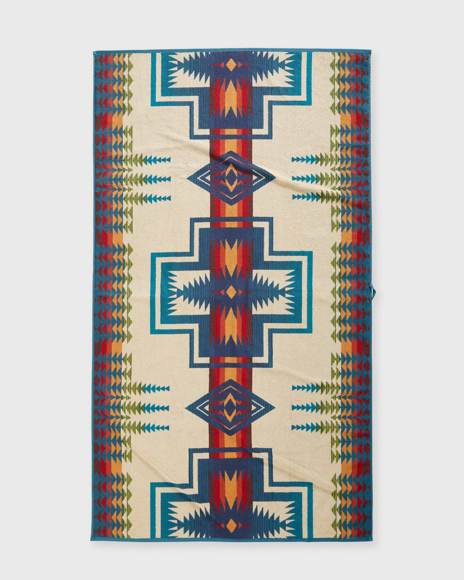 OVERSIZED JACQUARD SPA TOWEL