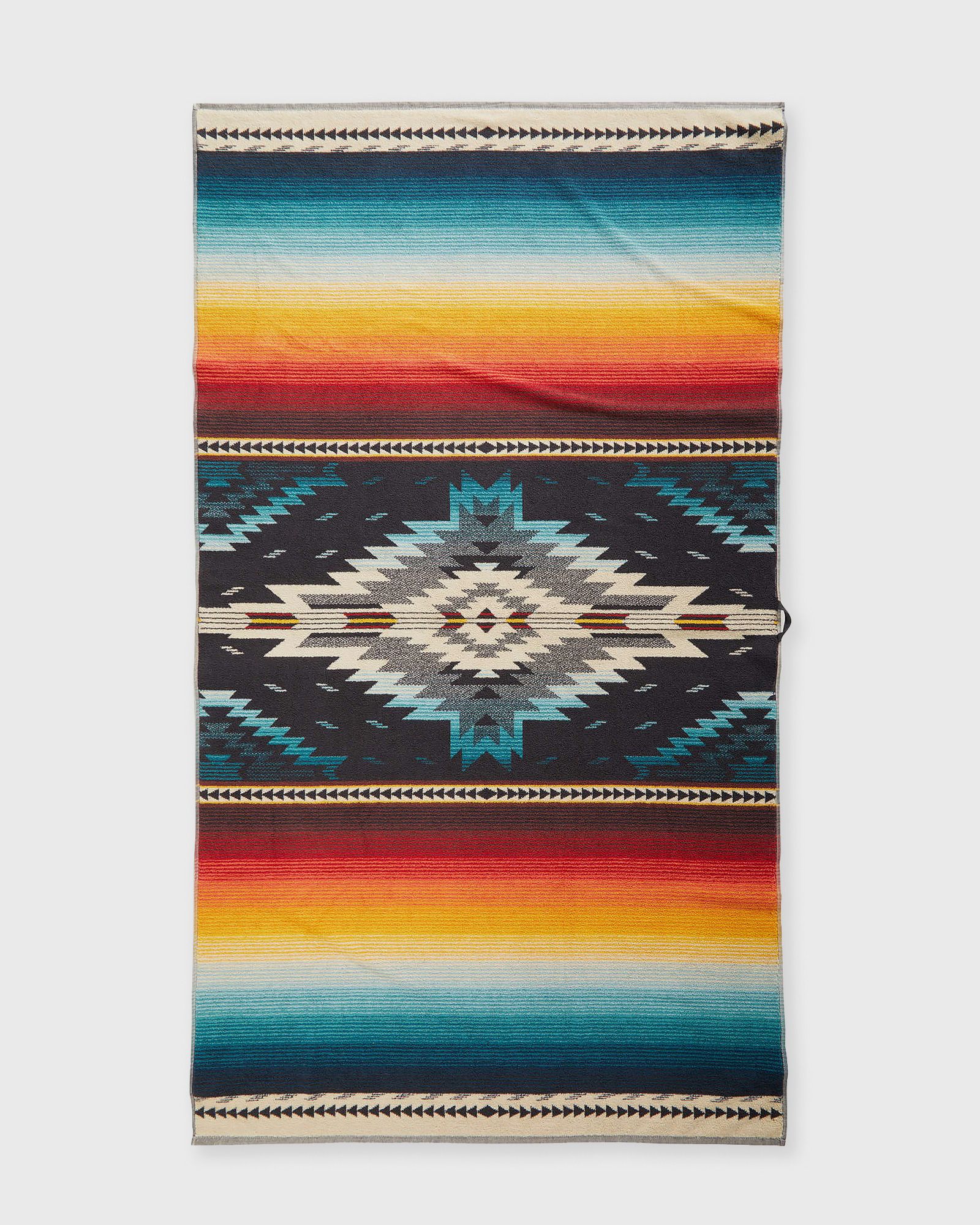 OVERSIZED JACQUARD SPA TOWEL