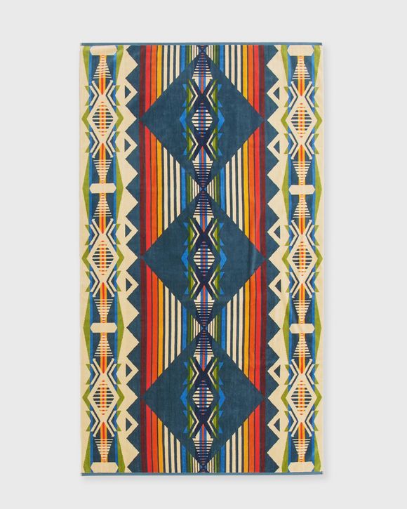 OVERSIZED JACQUARD SPA TOWEL