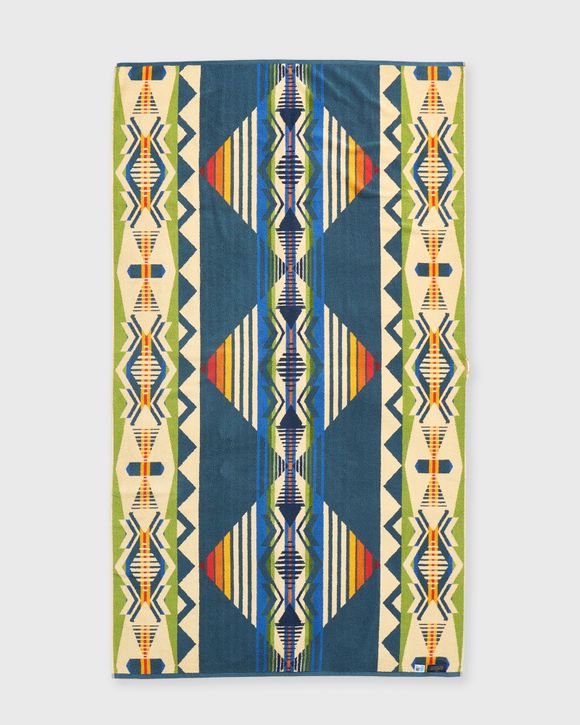 OVERSIZED JACQUARD SPA TOWEL