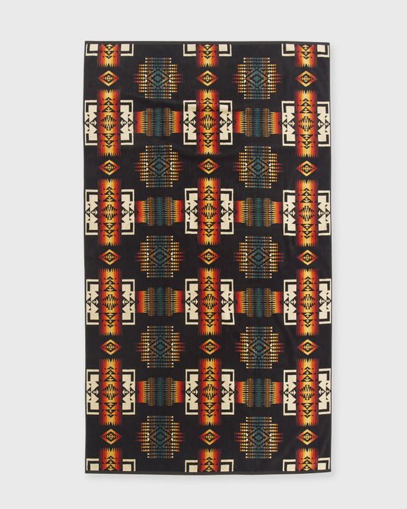 OVERSIZED JACQUARD SPA TOWEL