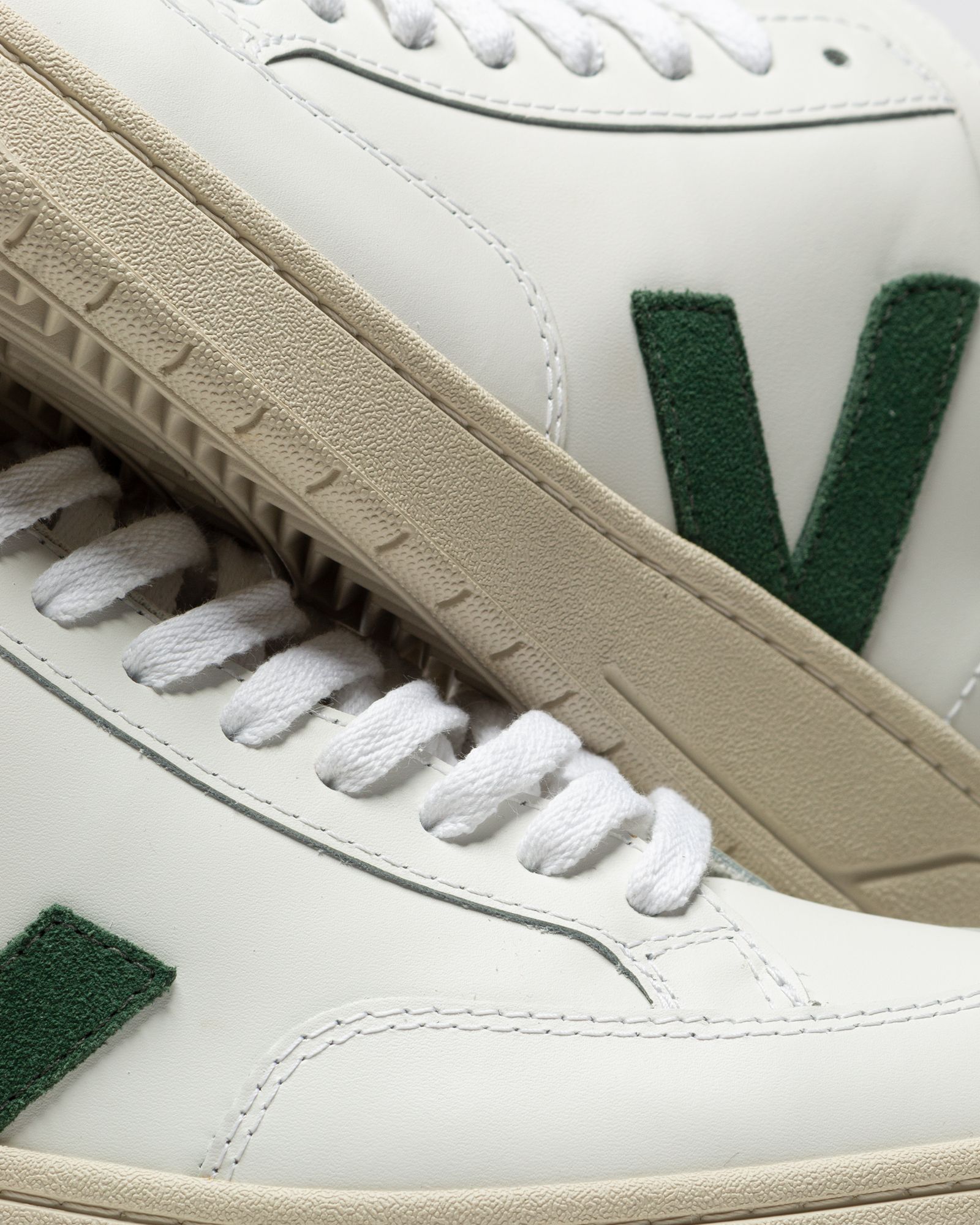 WMNS V-12 LEATHER 