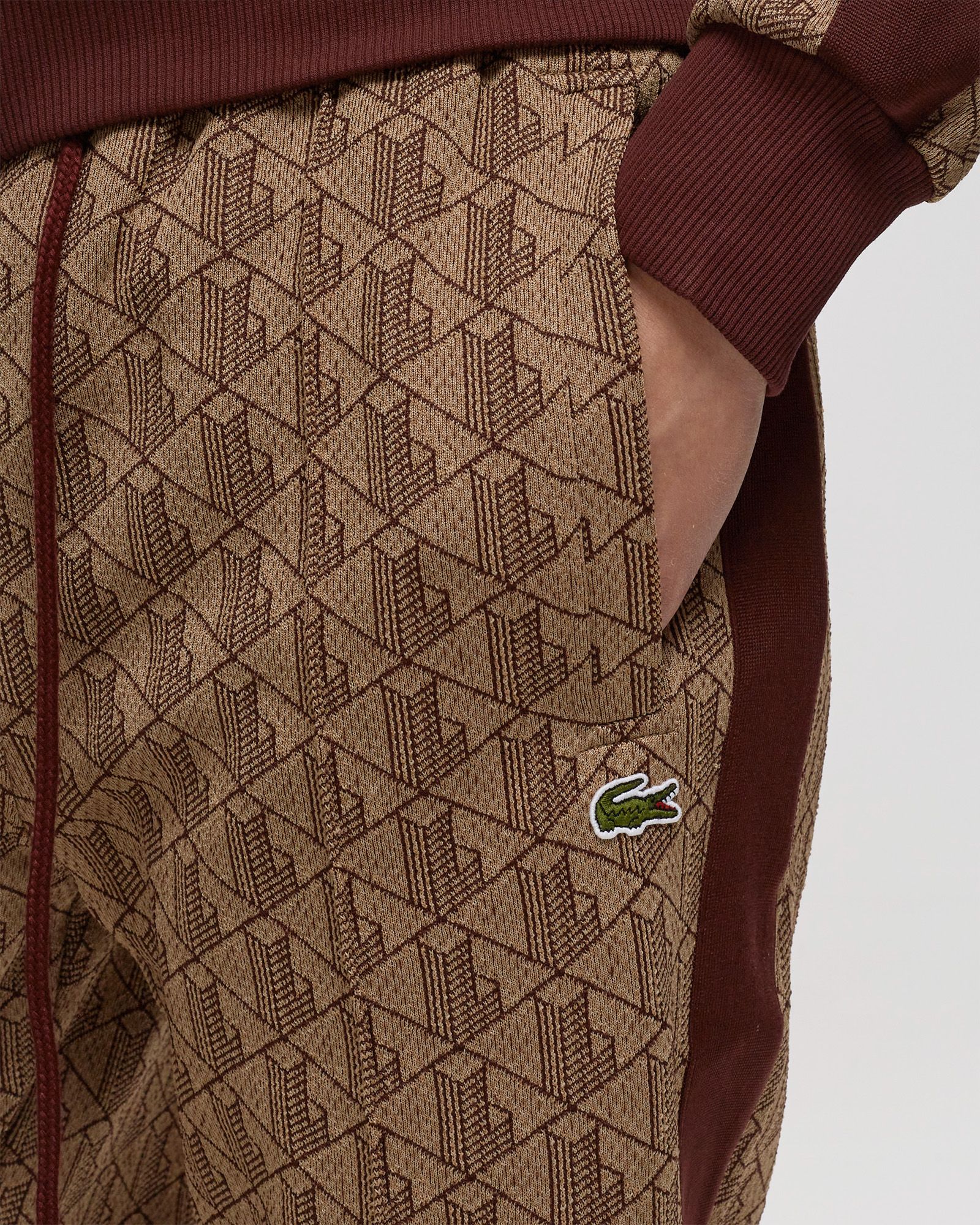 PANTALON DE SURVETEMENT