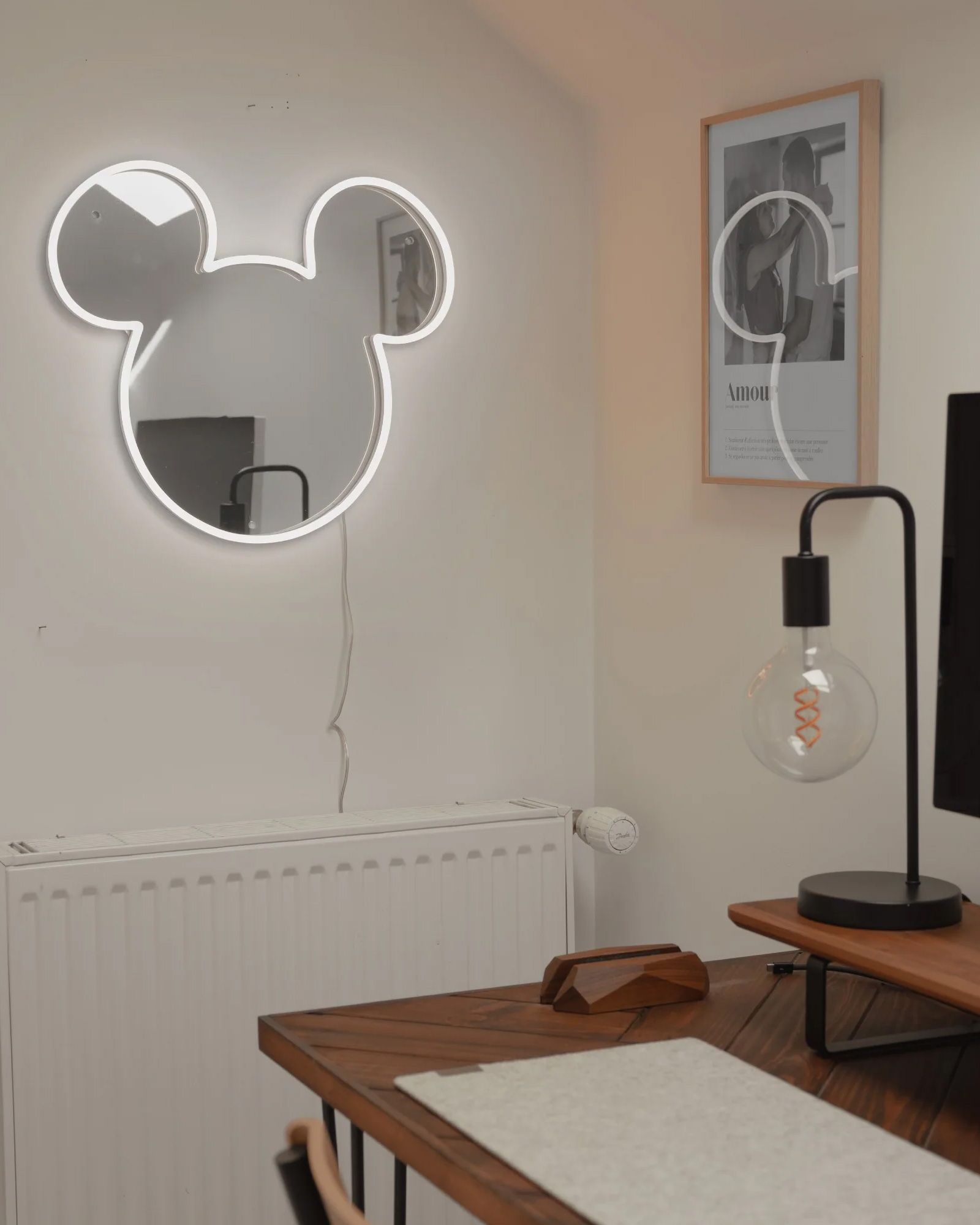 Disney Mickey Mirror Silver - EU PLUG