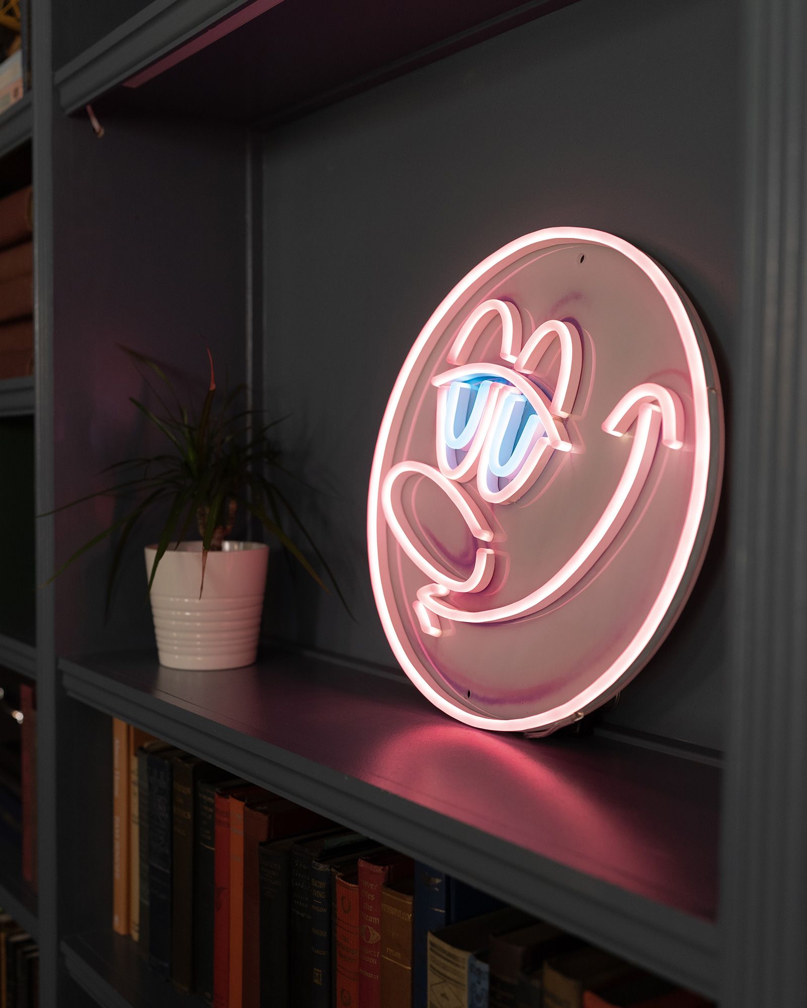CHARMONY - YP X KENNY SCHARF - EU PLUG