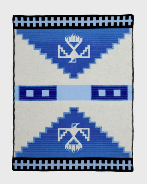 THE COLLEGE FUND CRIB BLANKET